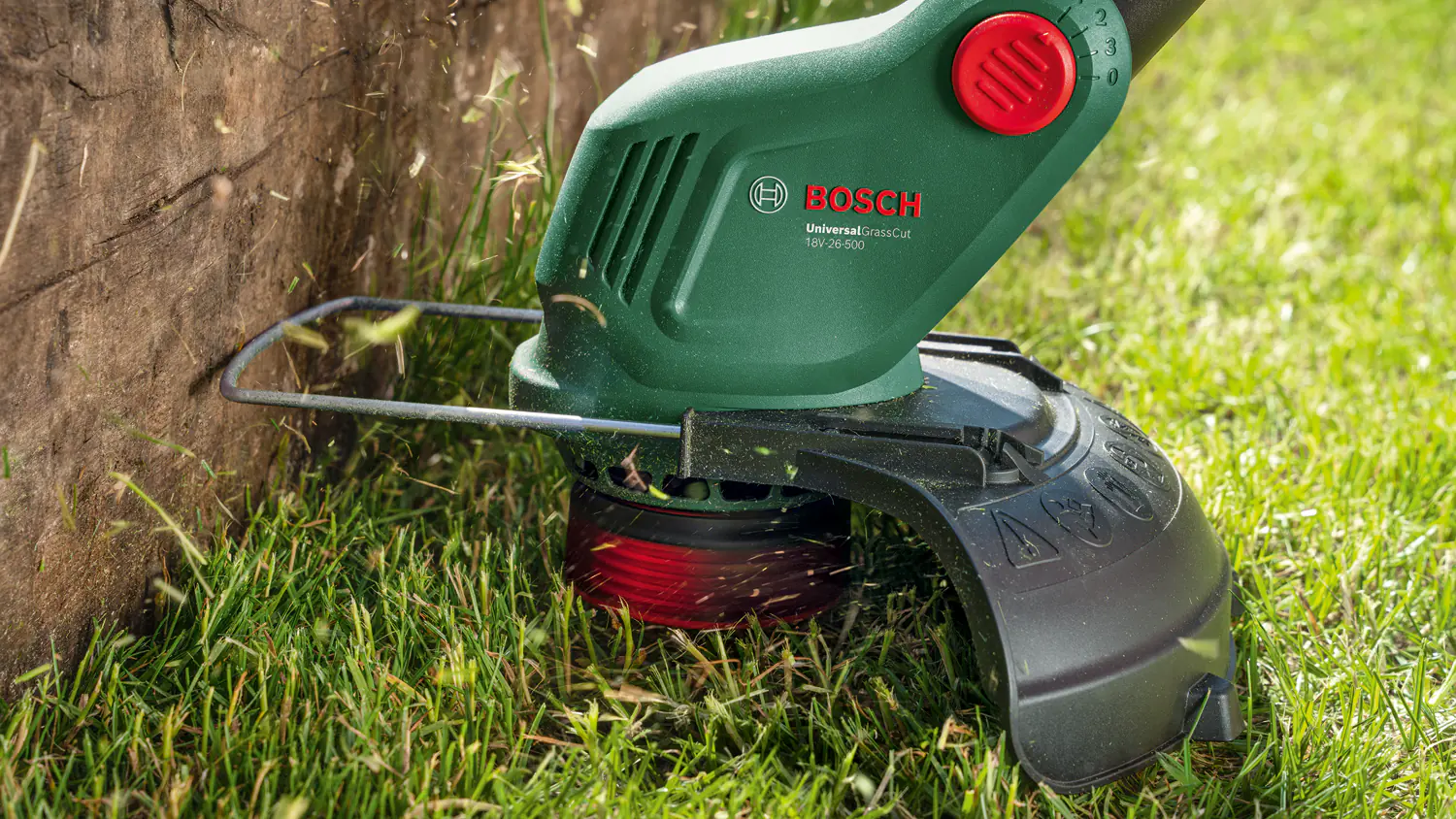 Bosch Akku-Rasentrimmer UniversalGrassCut 18V-23 Solo inkl. 2 Spulen 23 cm Schnittkreis