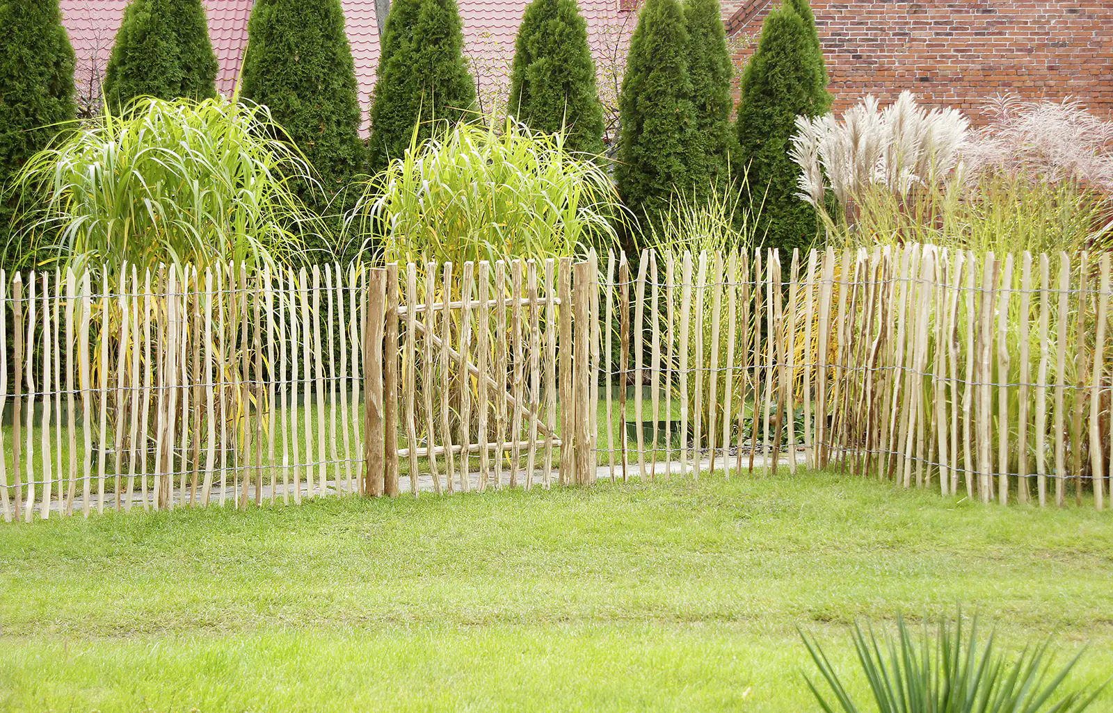 Staketenzauntor Haselnuss 100 x 90 cm inkl. Beschlag