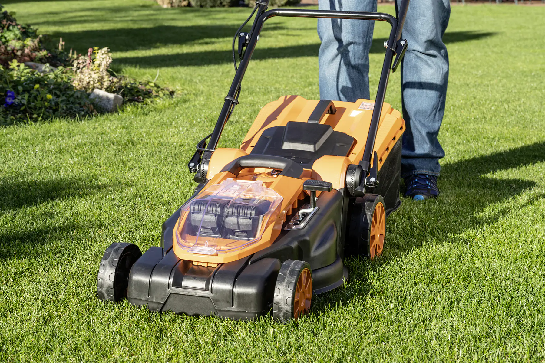 Primaster Akku-Rasenmäher PMARM 4038 40 V inkl. 2 Akkus + Schnellladegerät