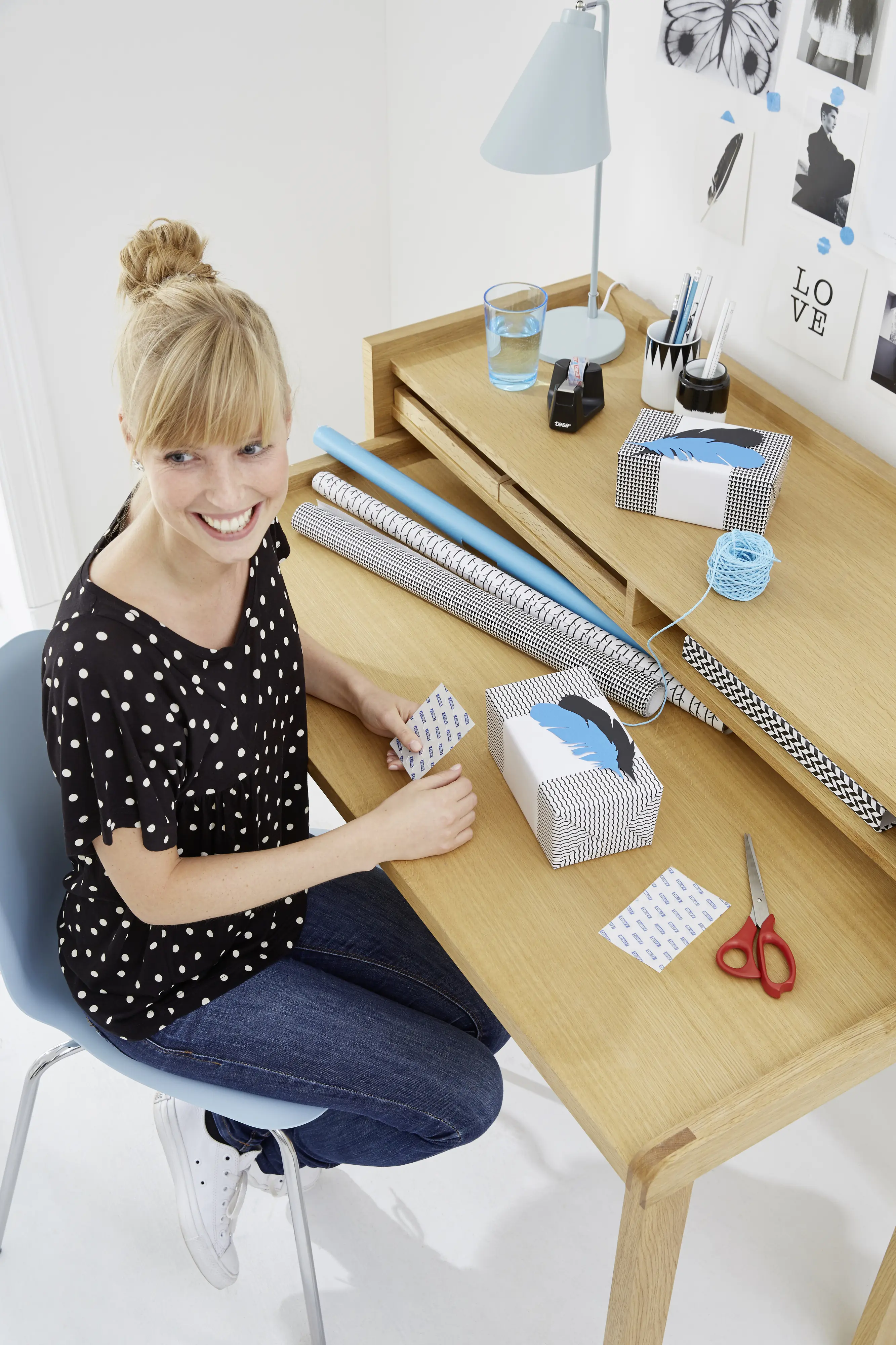 tesa Tack Doppelseitige Klebepads 72 Pads, transparent