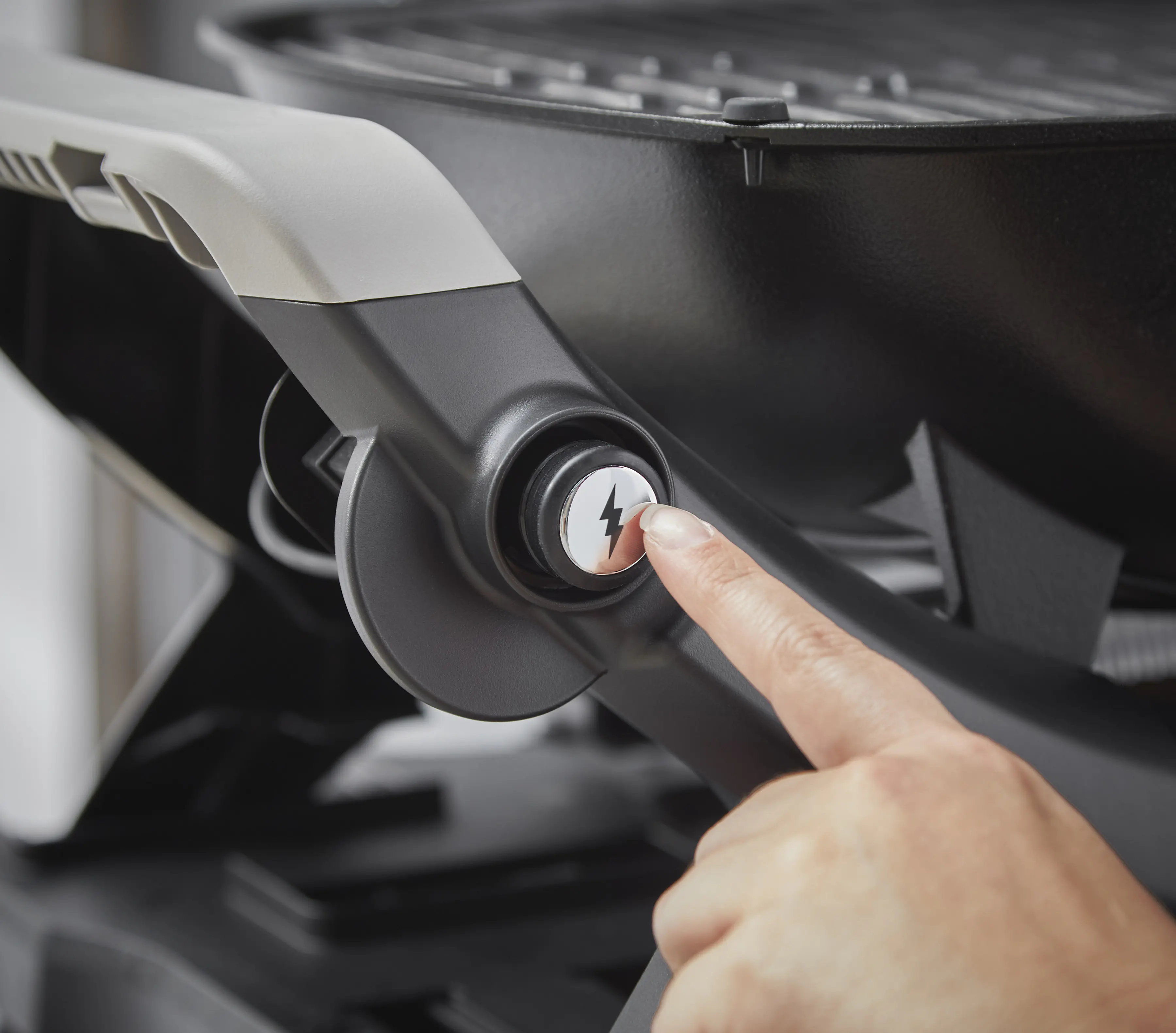 Weber Gasgrill Q1200N Grillfläche: 36 x 45 cm