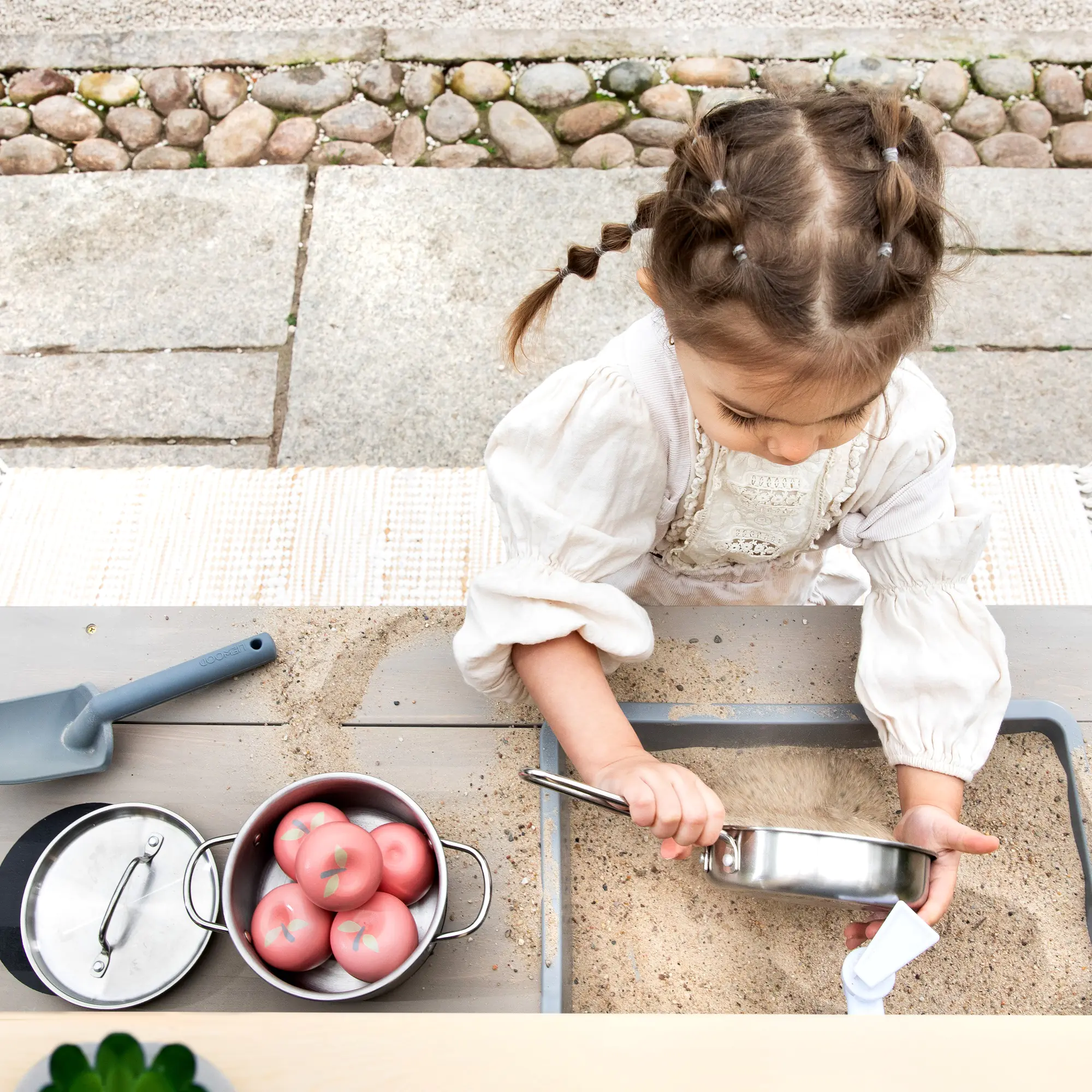 MUDDY BUDDY® Matschküche Big Leo natur-puderrosa