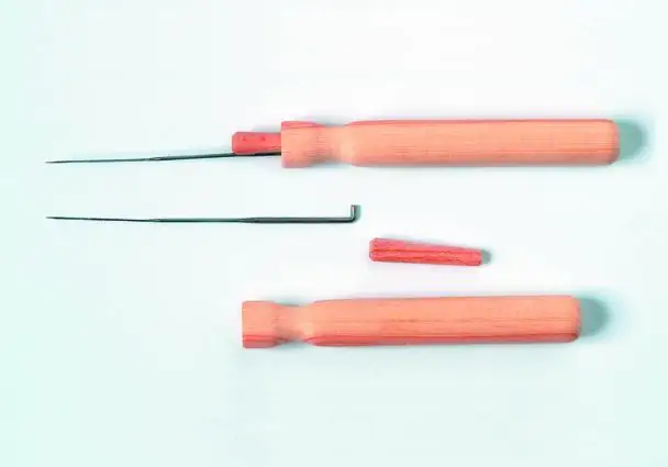 Glorex Filznadel mit Holzgriff