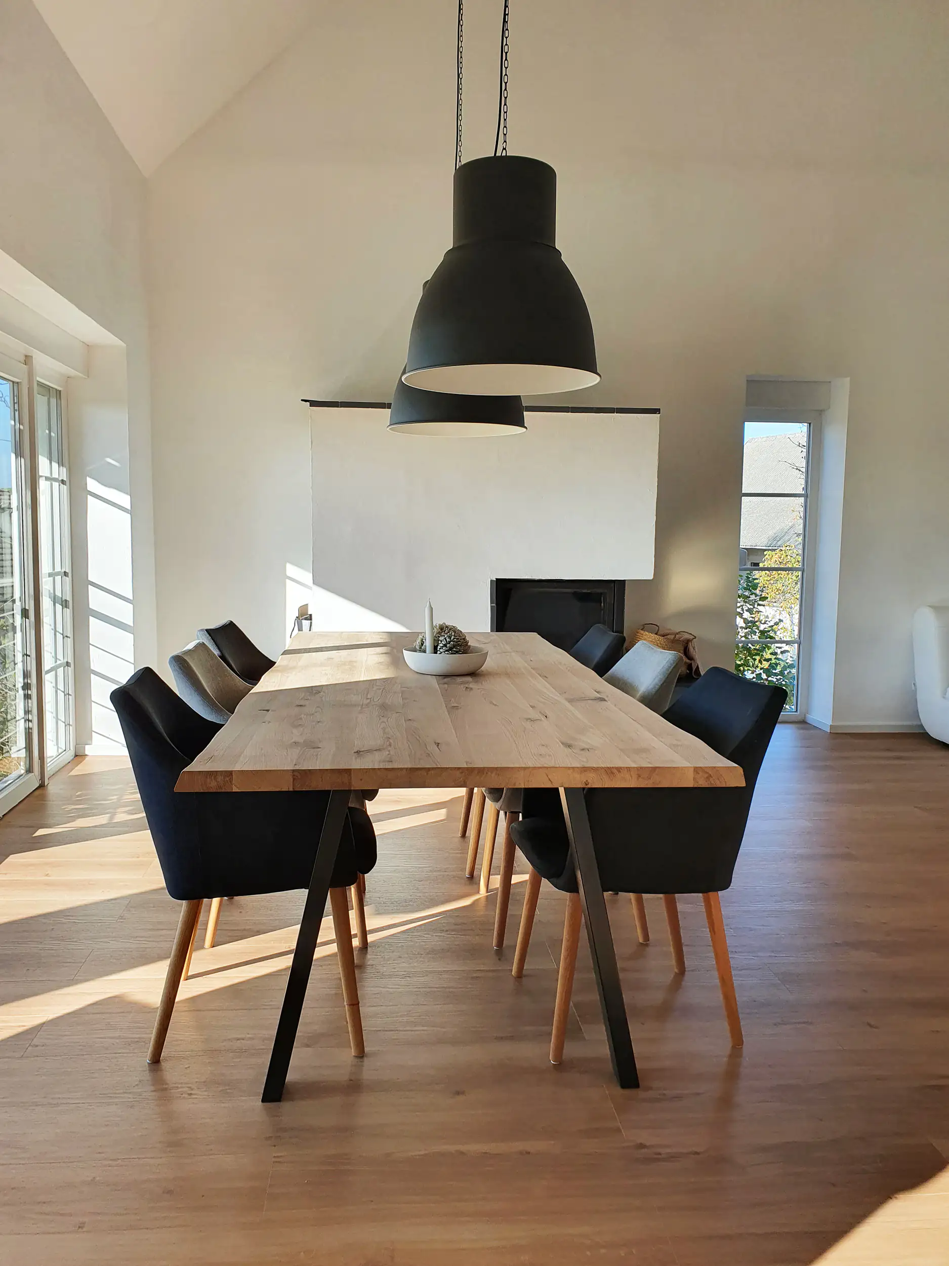 Tischplatte "Live Edge" Eiche massiv mit Waldkante 200 x 90 cm 38 mm