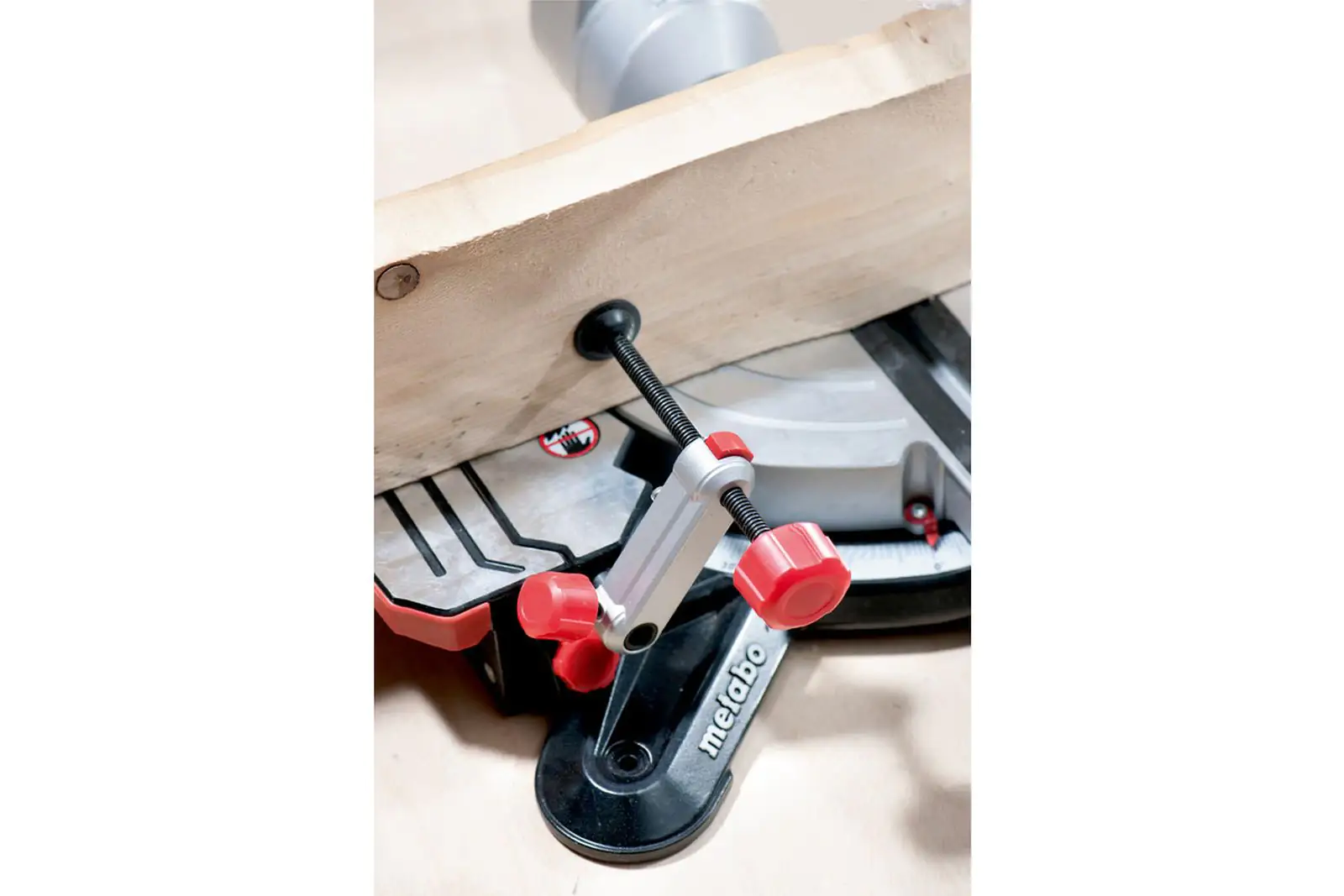 Metabo Kappzugsäge KGS 254 M inkl. 2 x Hartmetall-Sägeblatt Metabo Kappzugsäge KGS 254 M inkl. 2 x Hartmetall-Sägeblatt