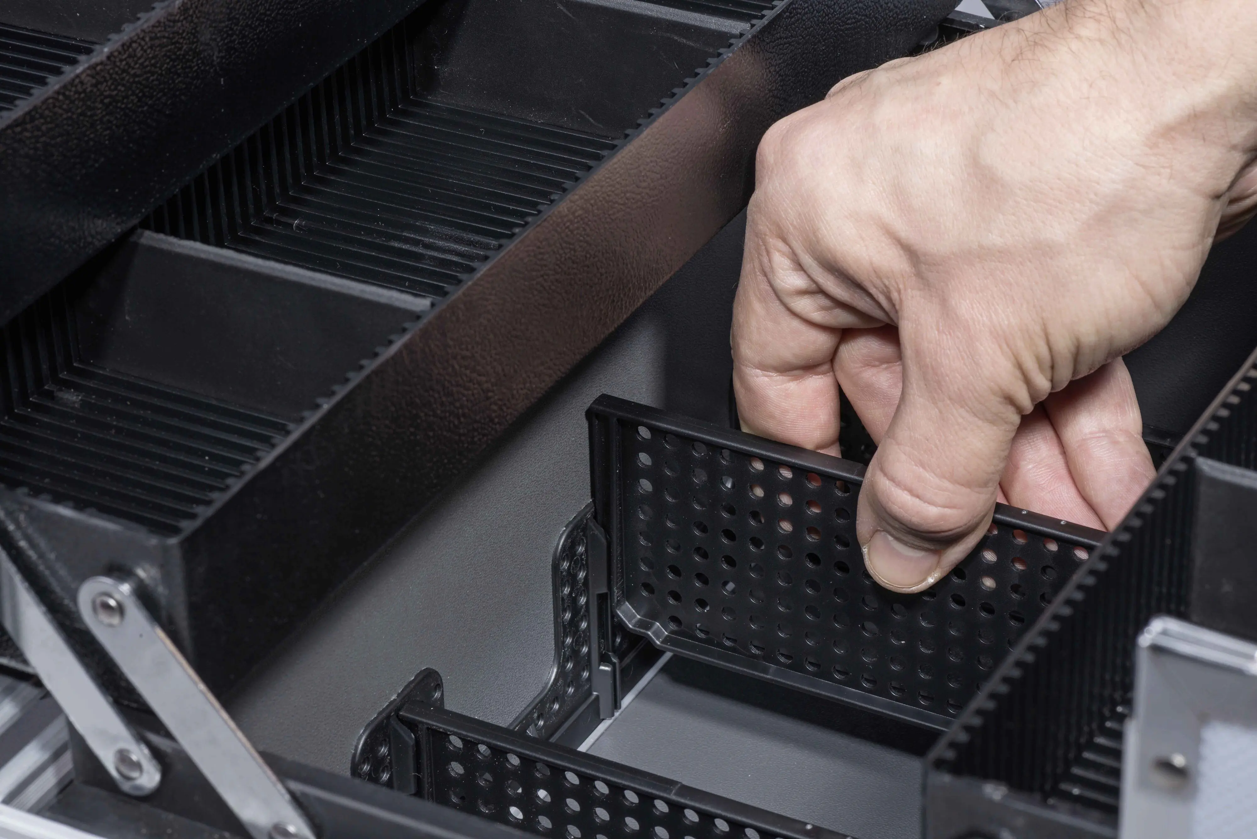 Allit Werkzeugkoffer mit Cantilever AluPlus Tool L 36C