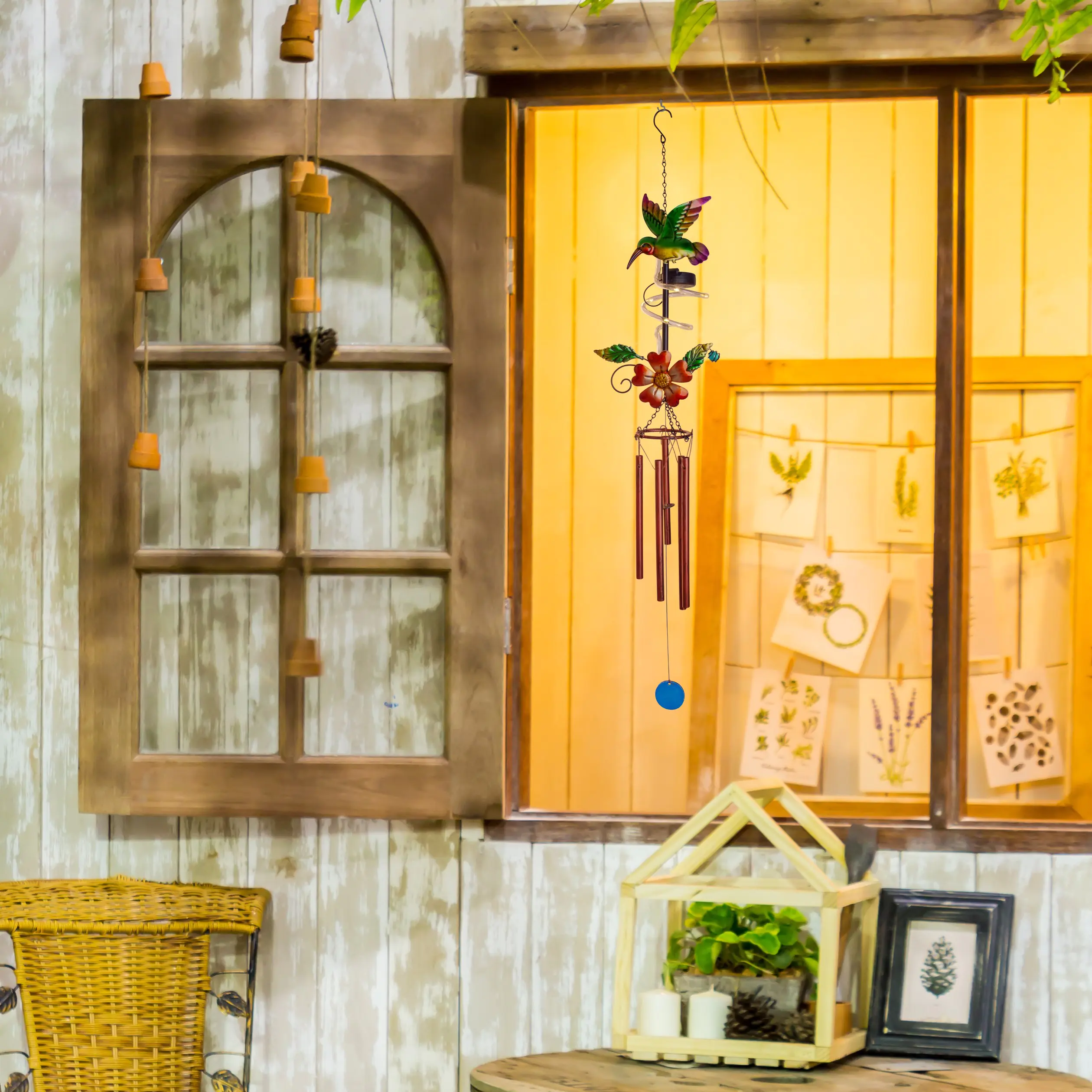 Light & More LED Solarleuchte mit Windspiel Kolibri und Blüte warmweiß