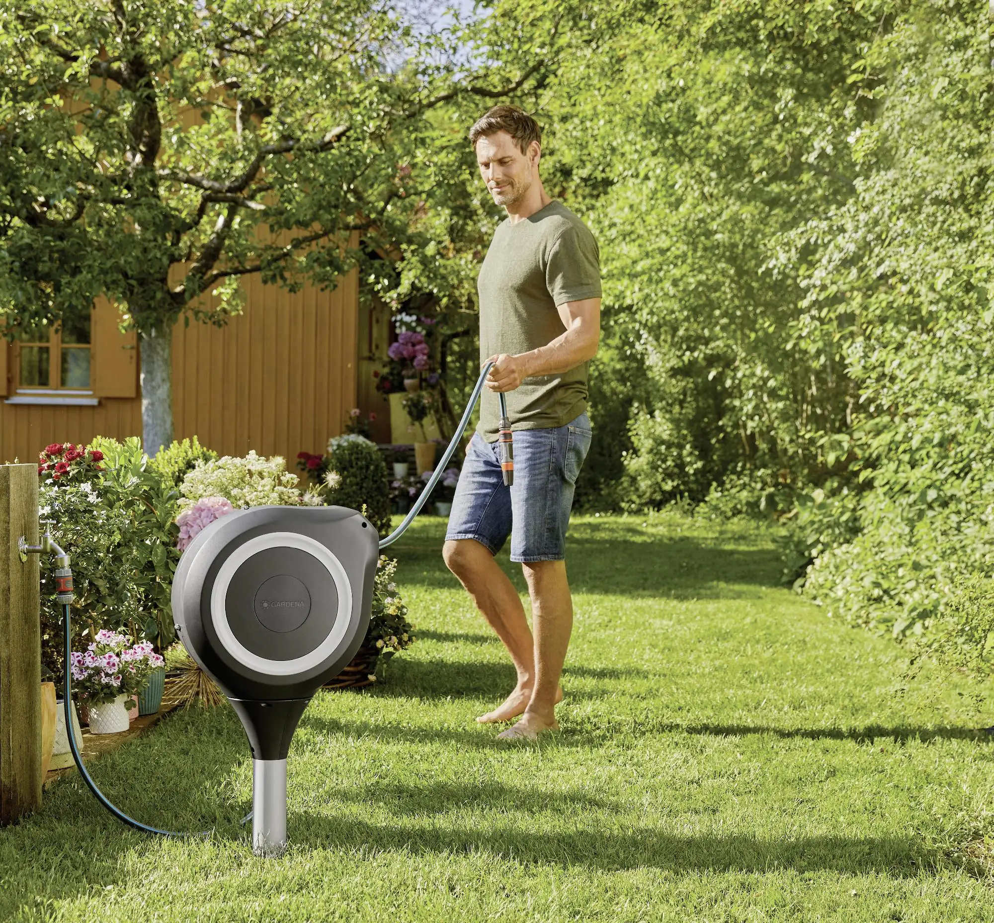 Garten Schlauchbox RollUp M mit 20 m Gardena Schlauch