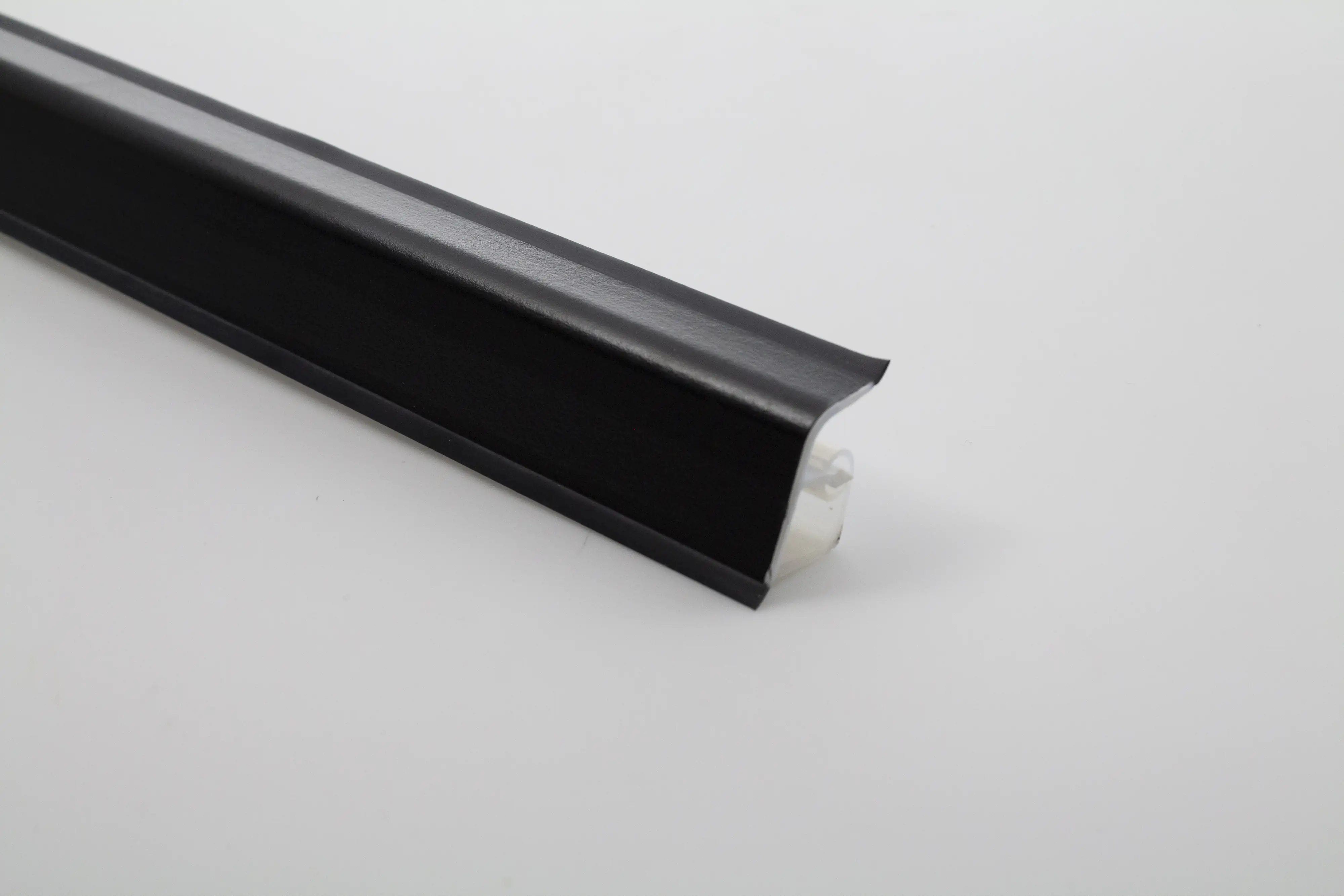 Primo Wandanschlussleiste 4695 300 cm 30 x 24 mm schwarz