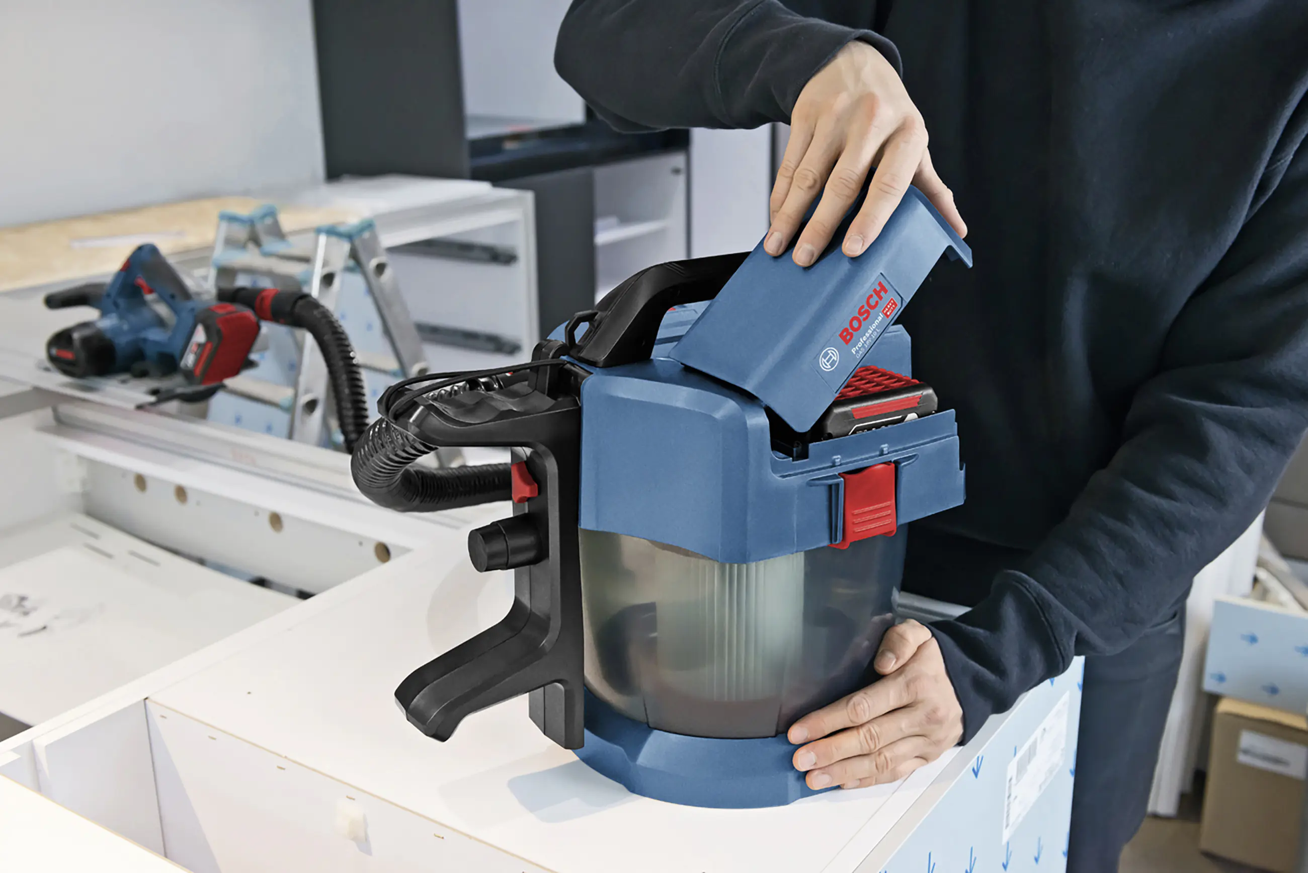 Bosch Professional Akku-Staubsauger GAS 18V-10 L Solo