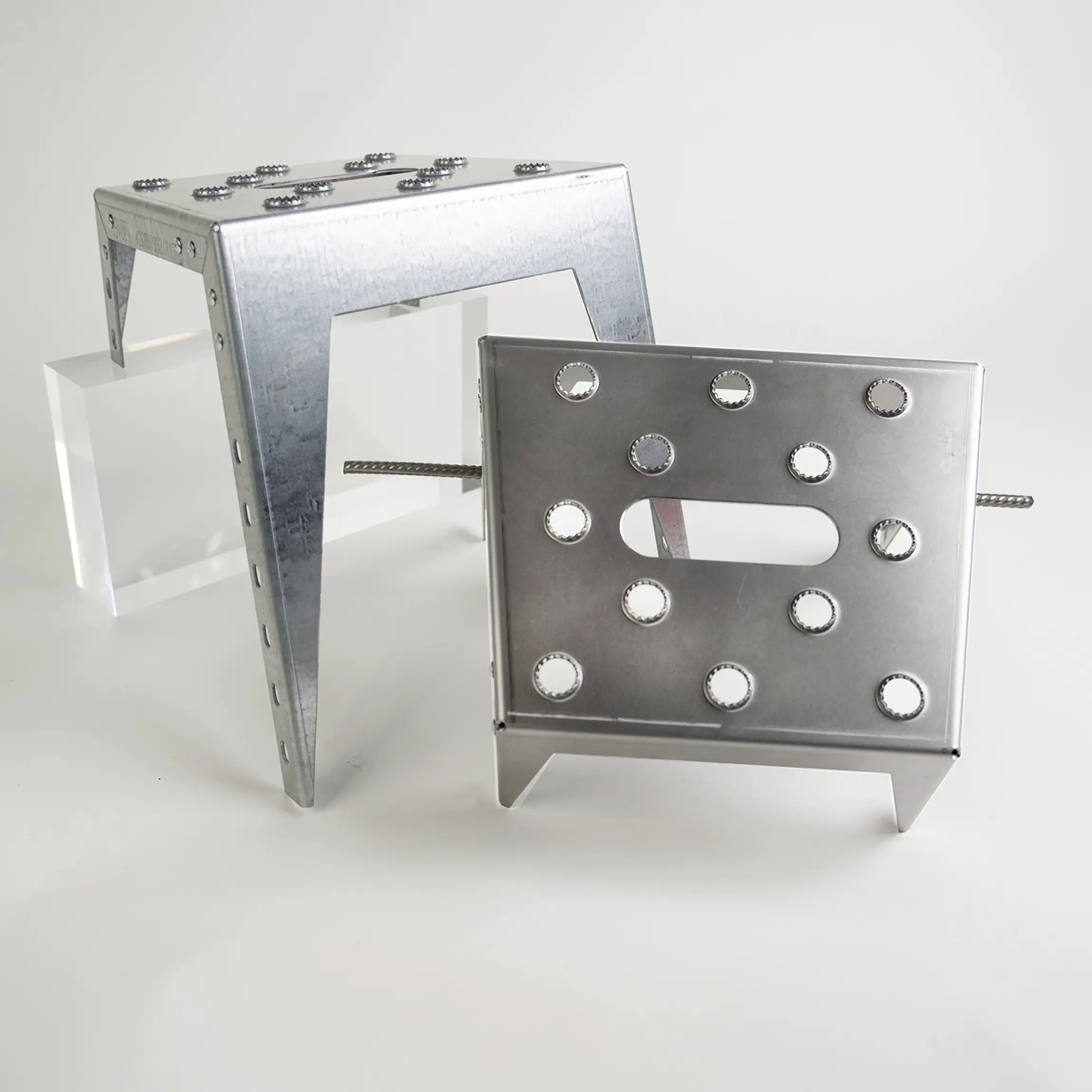 Dolle Hangstufe Stahl verzinkt 20 x 29 cm Dolle Hangstufe Stahl verzinkt 20 x 29 cm