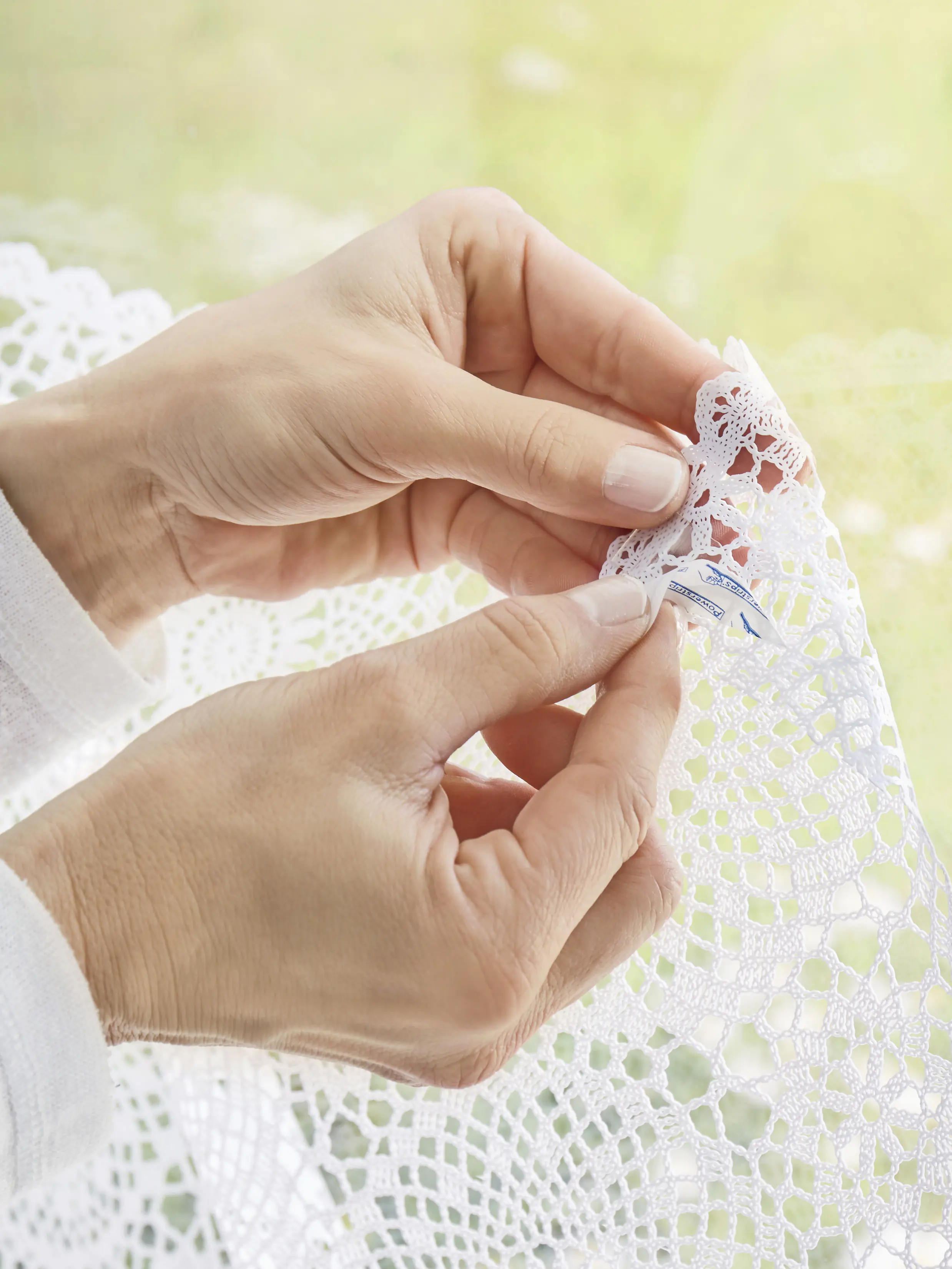 tesa Klebestreifen Traglast 200 g, 16 Stück