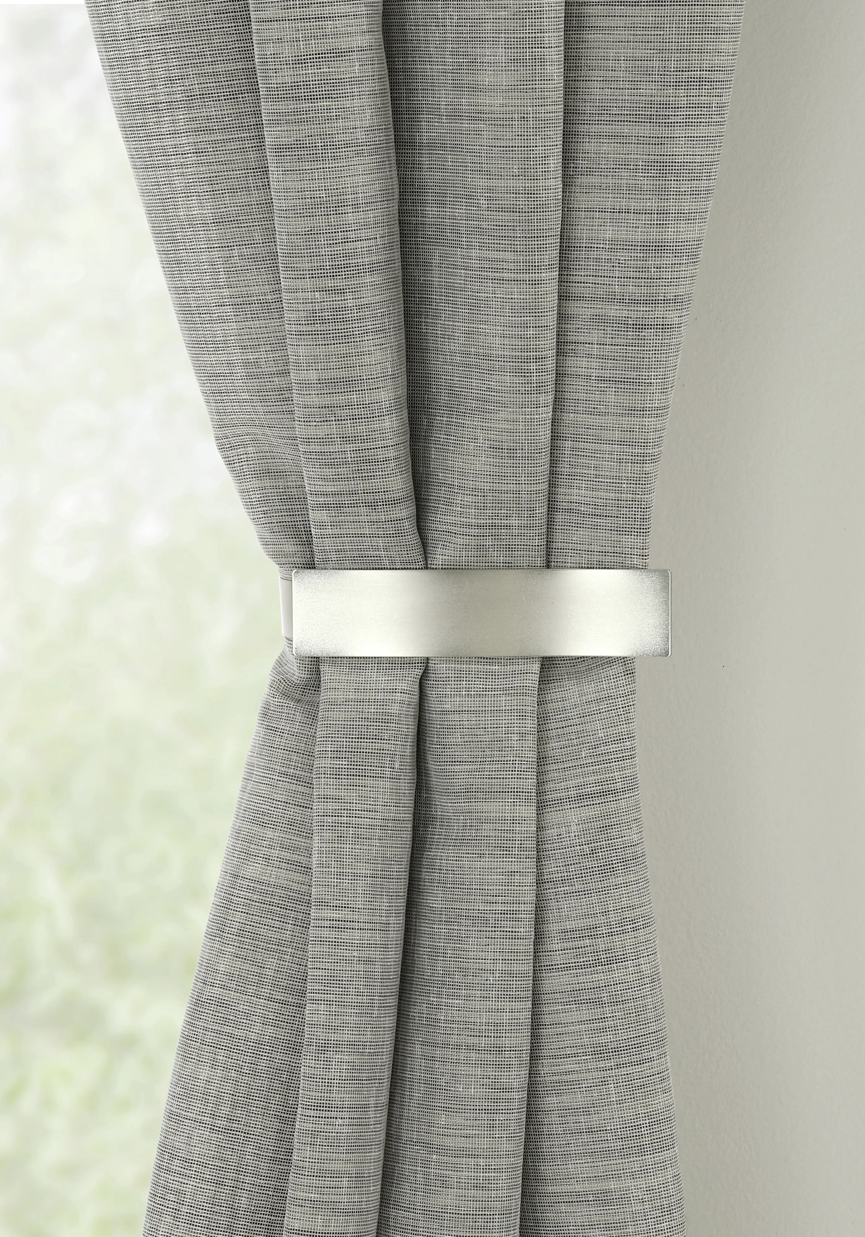 Gardinia Raffspange Indira edelstahloptik 13 cm x 3 cm Gardinia Raffspange Indira edelstahloptik 13 cm x 3 cm