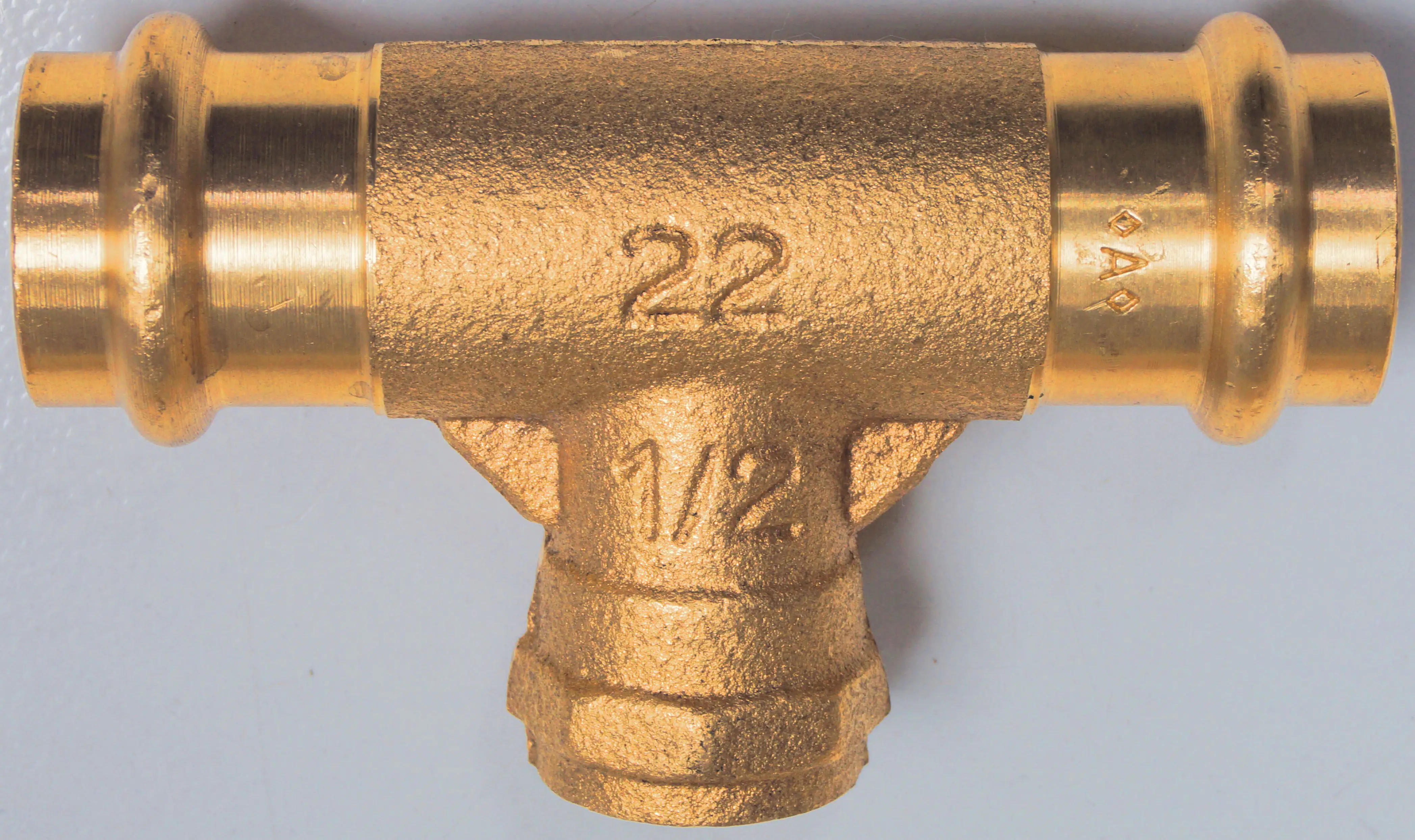 4035300904716 Cornat Press-T-Stück Kupfer, ø 22 mm - 1/2" IG