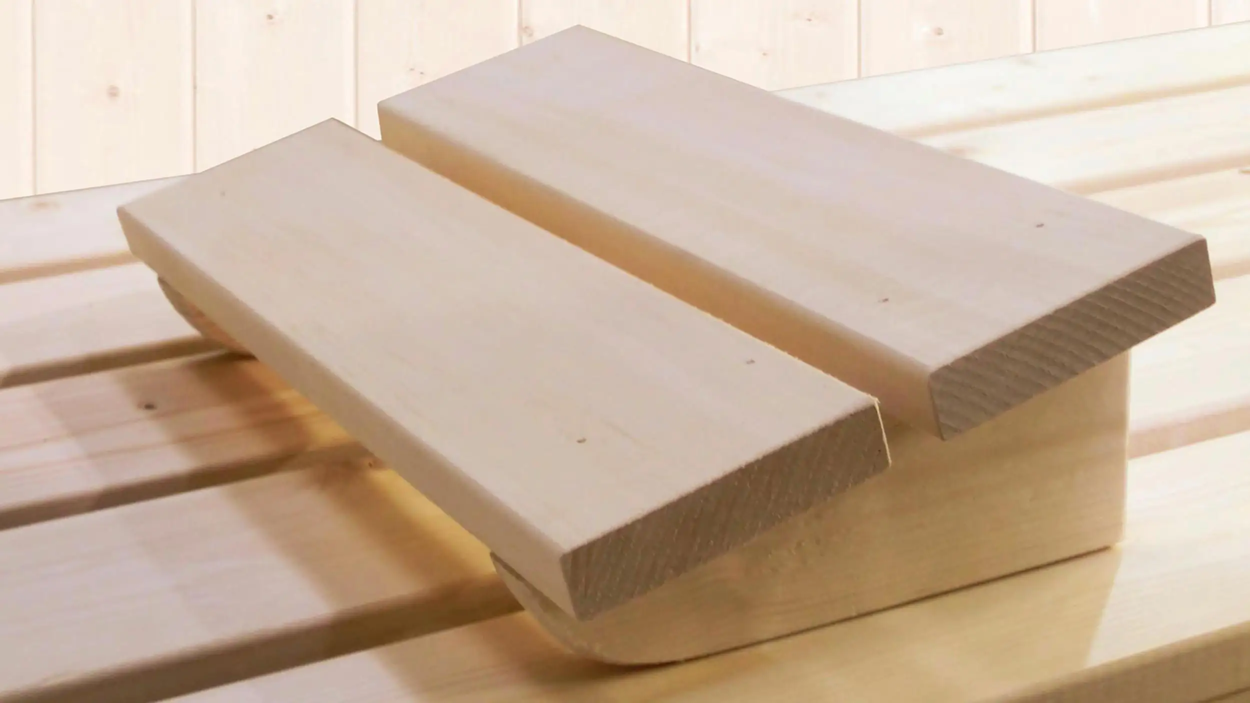 Weka Element-Ecksauna Varberg 4 HT mit isolierter Massivholztür