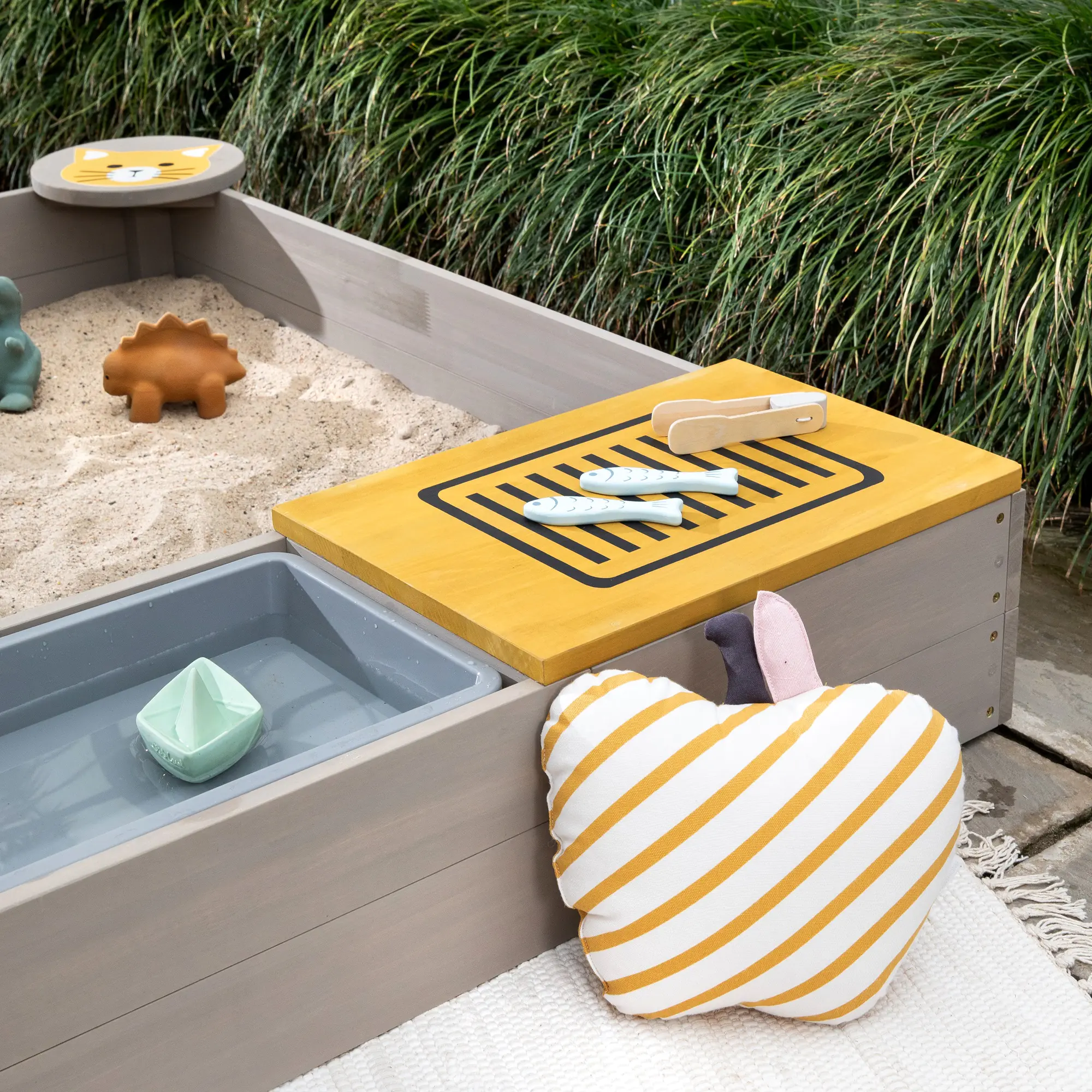 MUDDY BUDDY® Sandkasten Wild Cat warmgrau-ocker