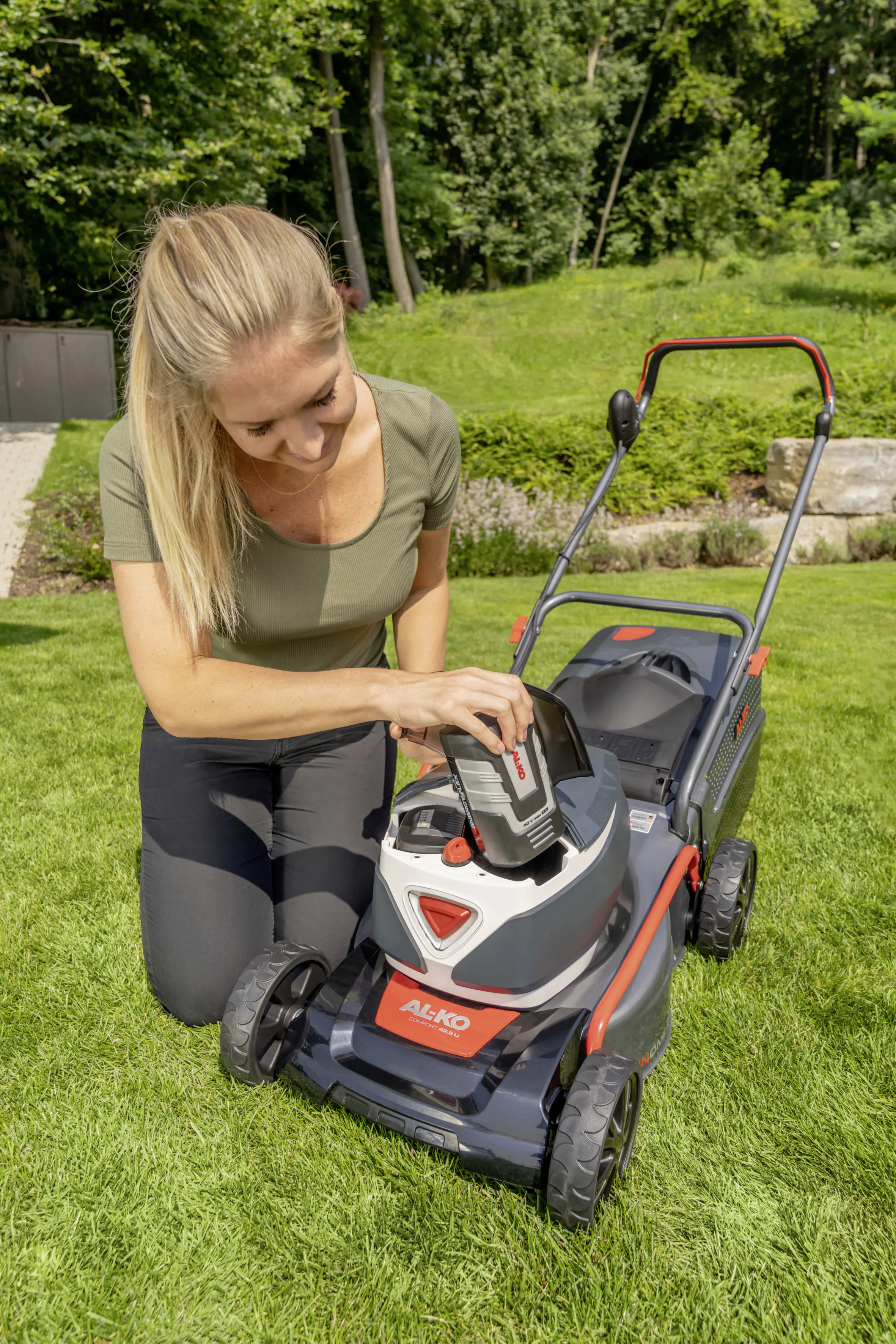 AL-KO Akku-Rasenmäher 42.2 Li Comfort 36 Volt 4 Ah inkl. Akku & Ladegerät