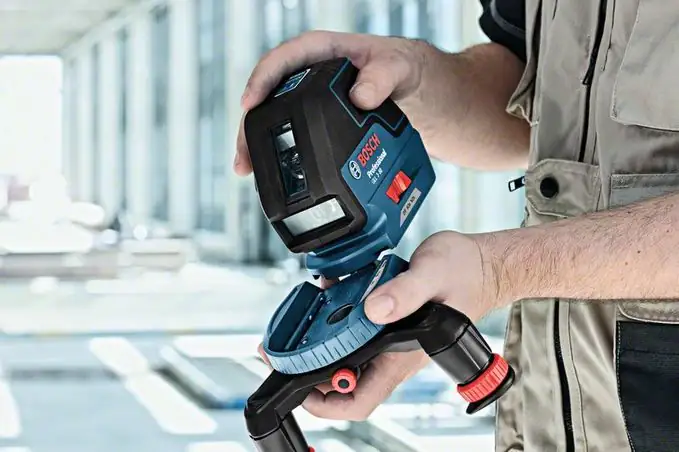 Bosch Professional Linienlaser GLL 3-50 Bosch Professional Linienlaser GLL 3-50