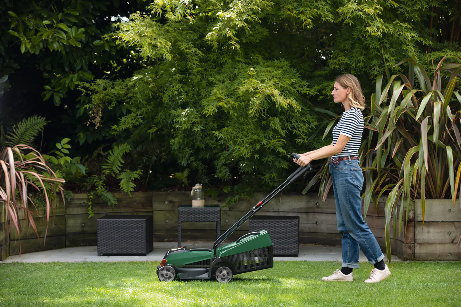 Bosch Akku-Rasenmäher CityMower 18 V 32 cm Schnittbreite inkl. Akku + Ladegerät & Ersatzmesser 32 cm