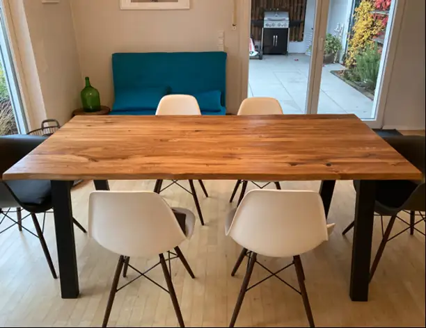 Tischplatte Eiche massiv mit natürlicher Kante 180 x 90 x 2,6 cm Tischplatte Eiche massiv mit natürlicher Kante 180 x 90 x 2,6 cm
