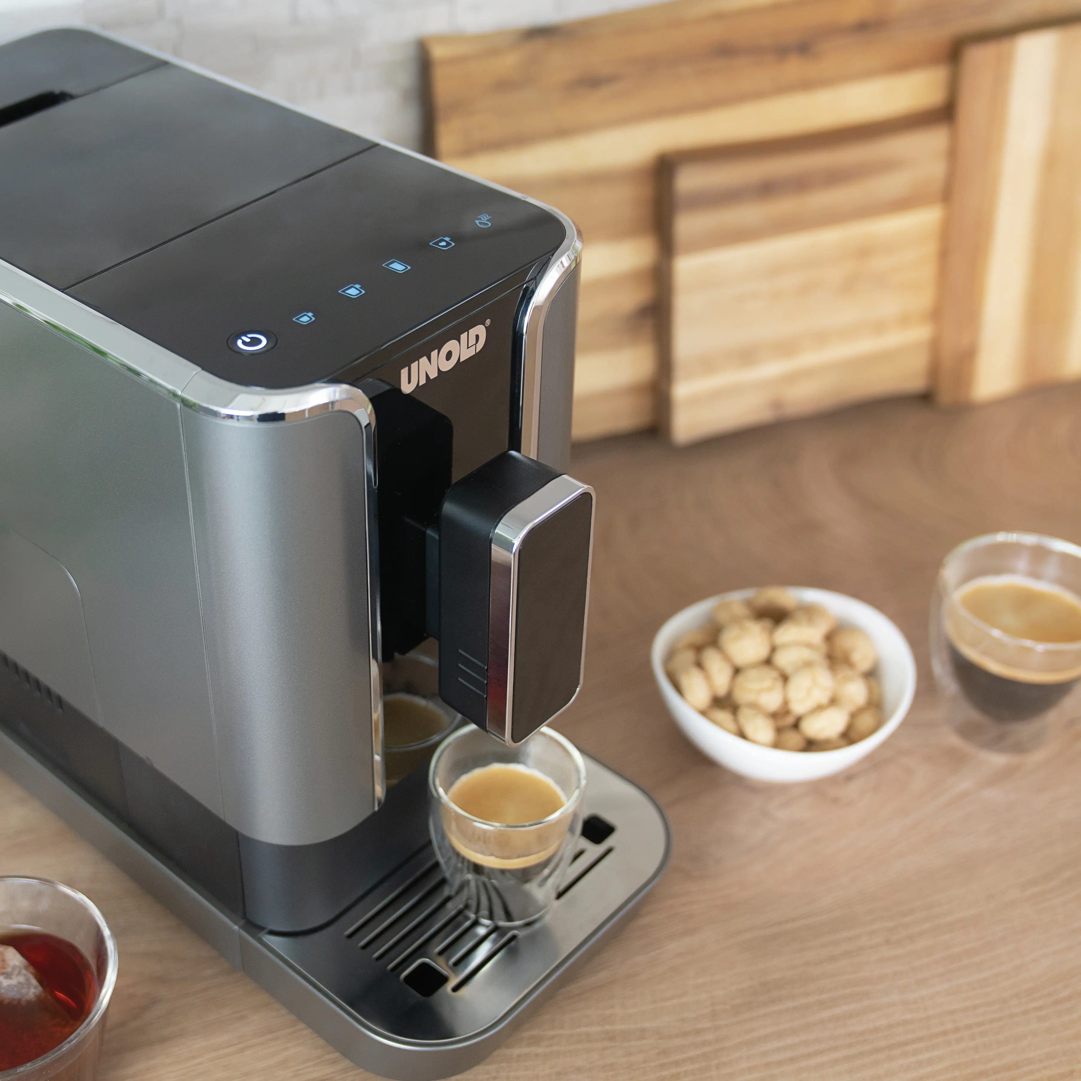 Unold Kaffeevollautomat LUCA 28835 19 Bar 1,2 L schwarz/silber