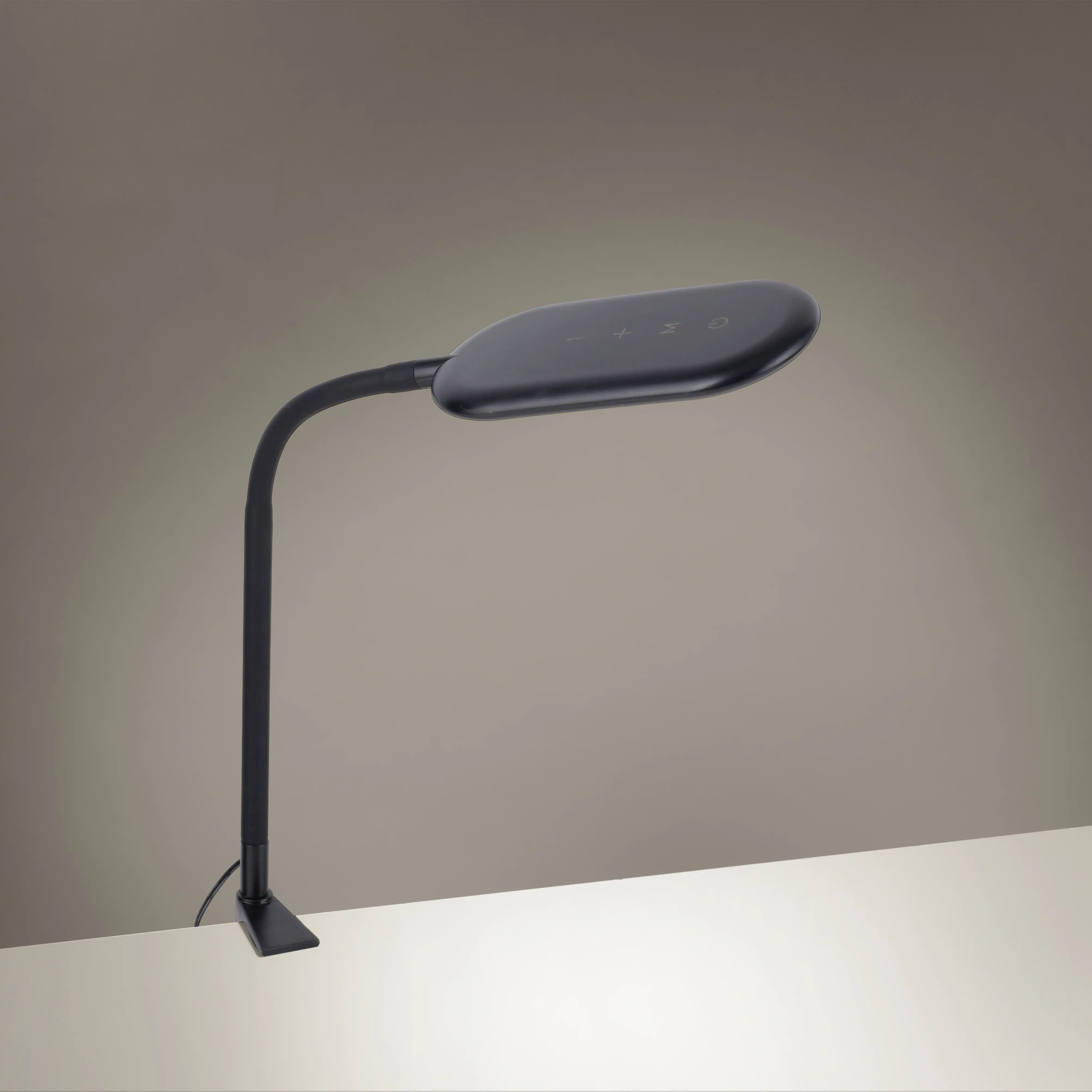 4043689975098_2798738 Leuchten Direkt CCT LED Klemmleuchte schwarz 68 x 10 cm dimmbar