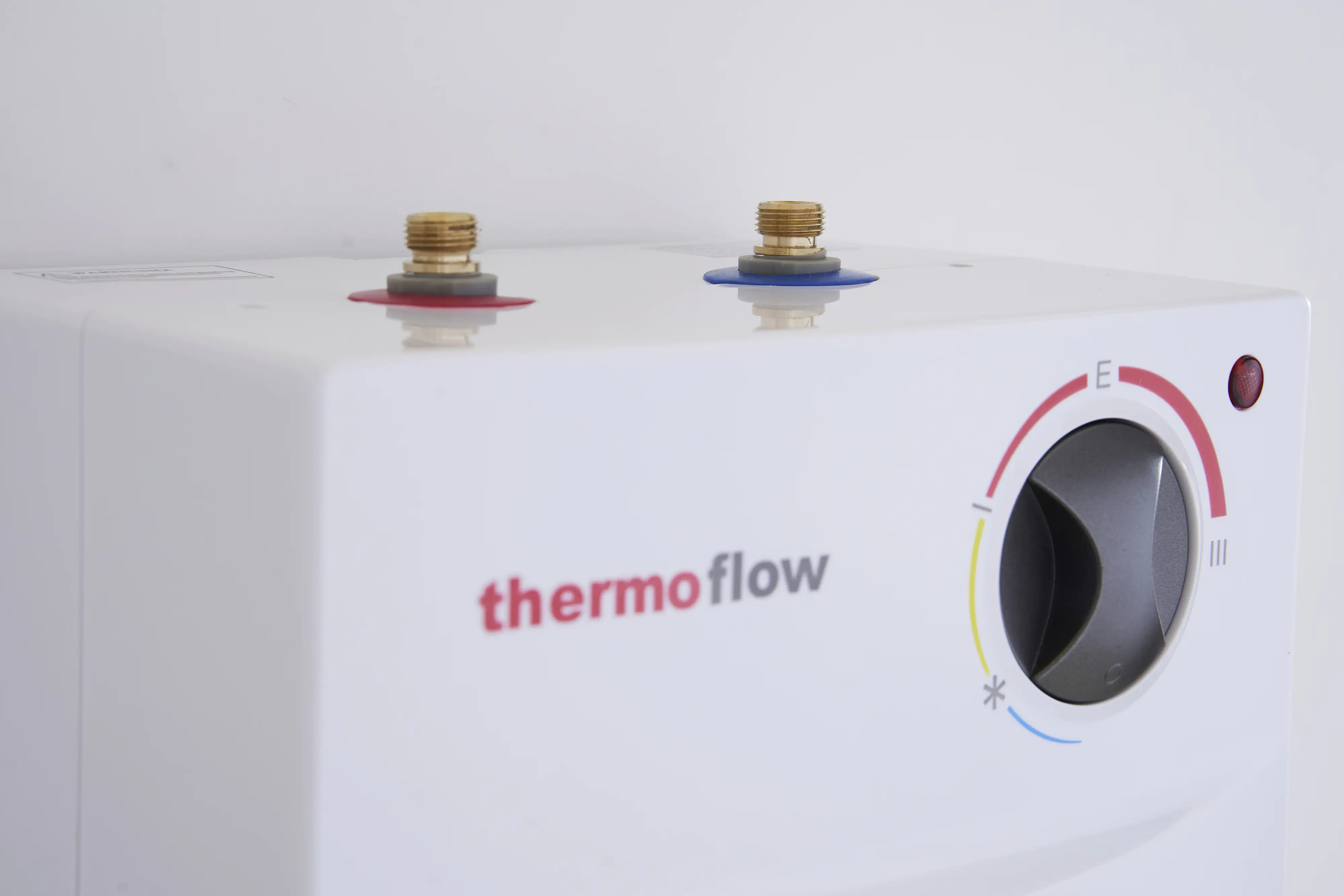Thermoflow Untertischspeicher UT 5, 5 l, 2.000 W Thermoflow Untertischspeicher UT 5, 5 l, 2.000 W