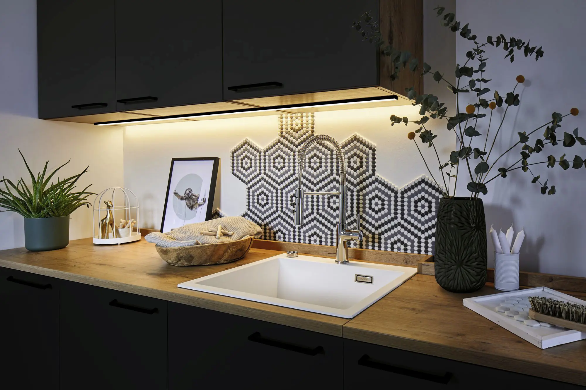 Paulmann LED-Profil für LED-Streifen 1 m mit weißem Diffusor schwarz-weiß