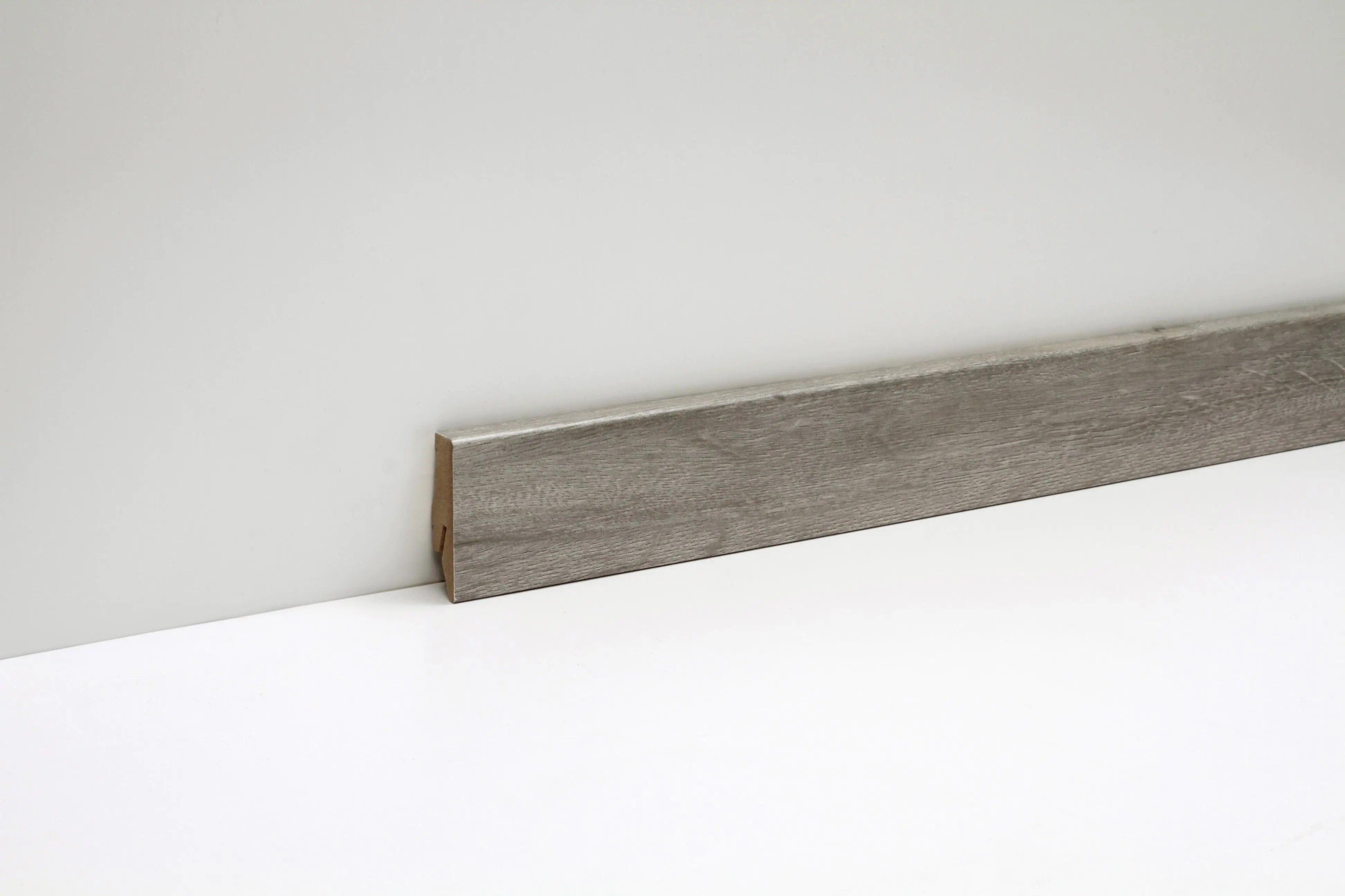 Classen Clip-Fußleiste 240 cm 58 x 19 mm Eiche Dolomit Classen Clip-Fußleiste 240 cm 58 x 19 mm Eiche Dolomit