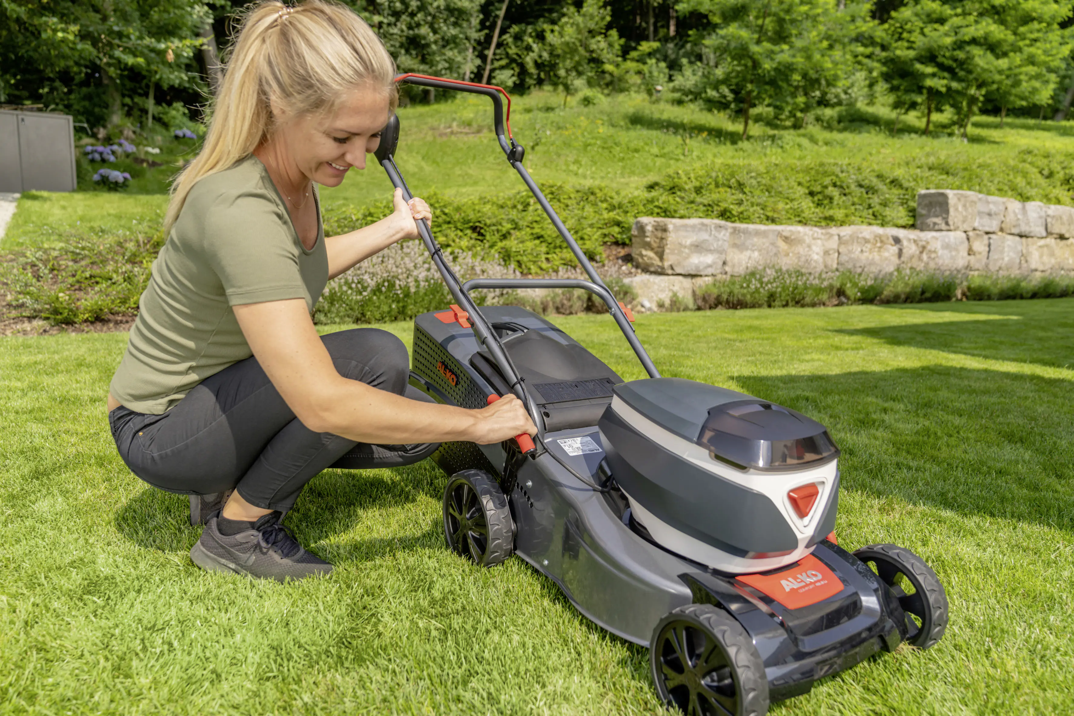 AL-KO Akku-Rasenmäher 42.2 Li Comfort 36 Volt 4 Ah inkl. Akku & Ladegerät