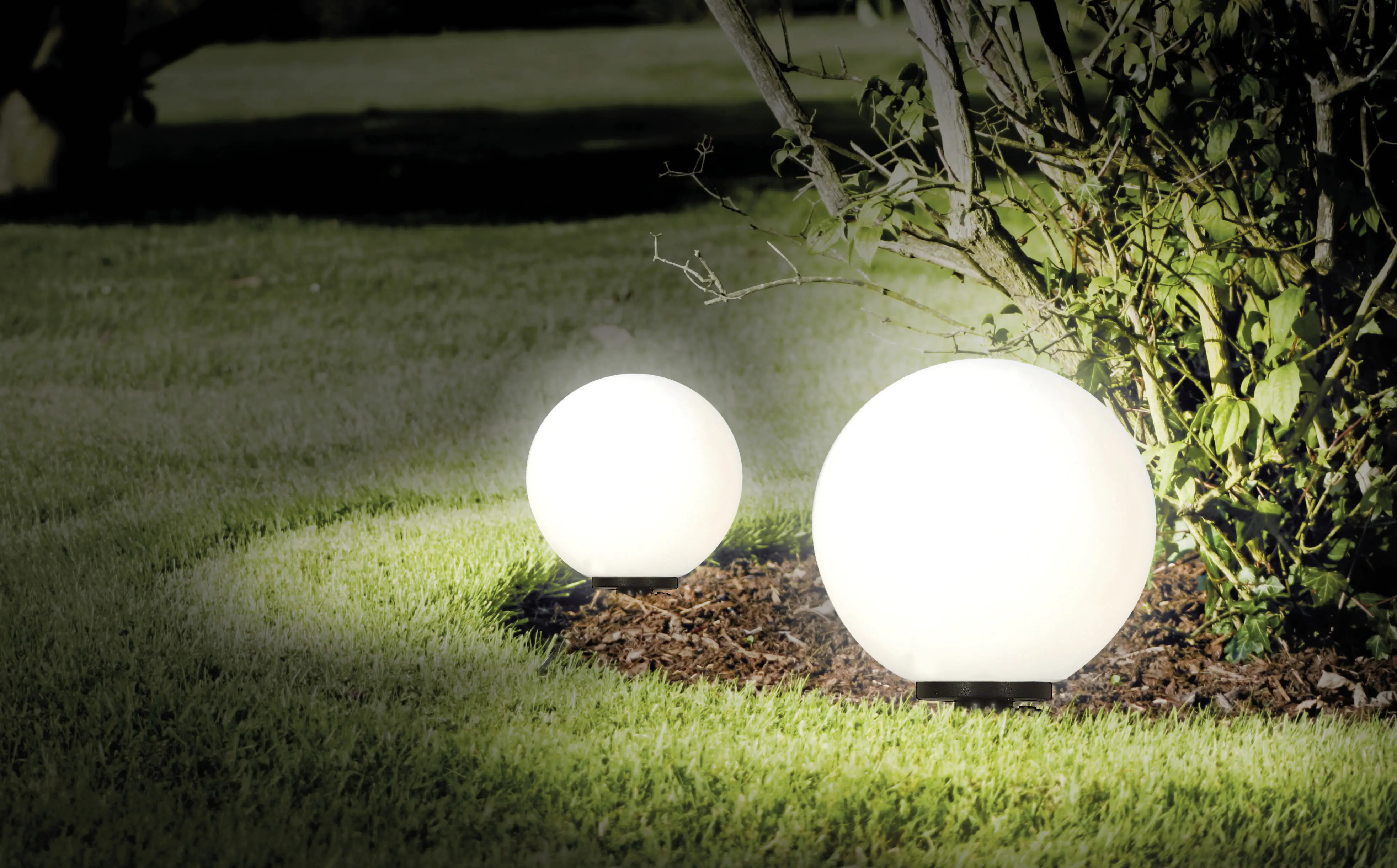 Näve Außen-Kugelerdspieß E27 schwarz