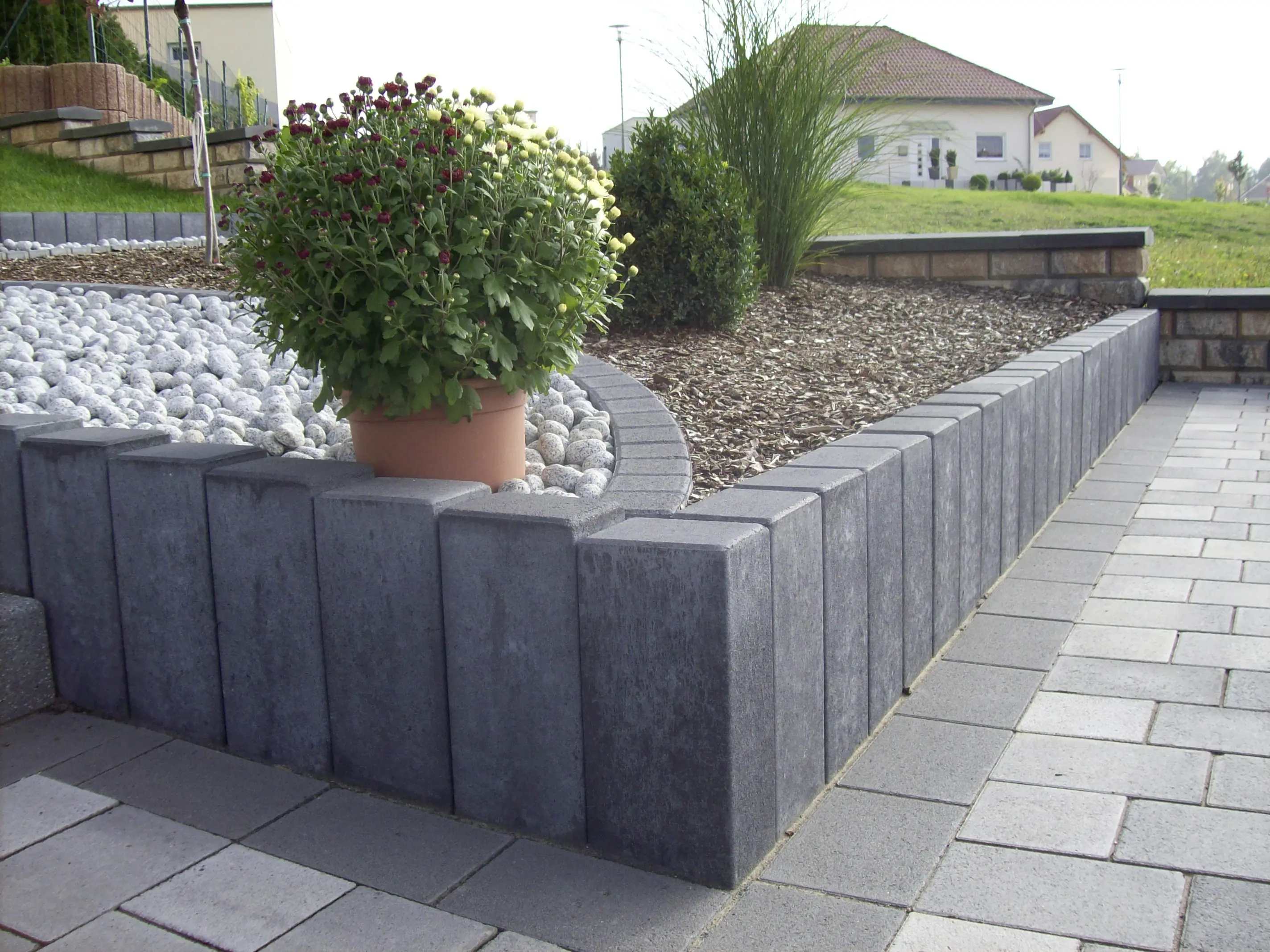 EHL Palisade Rechteck 60 x 17 x 12 cm anthrazit EHL Palisade Rechteck 60 x 17 x 12 cm anthrazit
