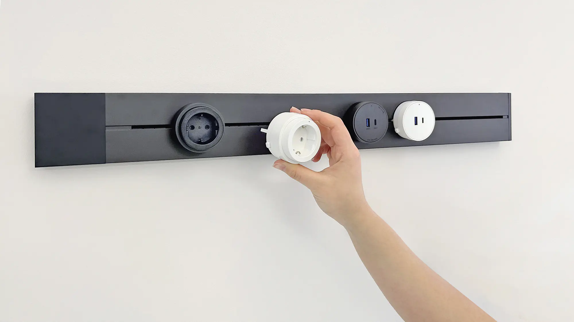 Schwaiger Steckdosenadapter für modulare Stromschiene USB-C + A max. 20W weiß