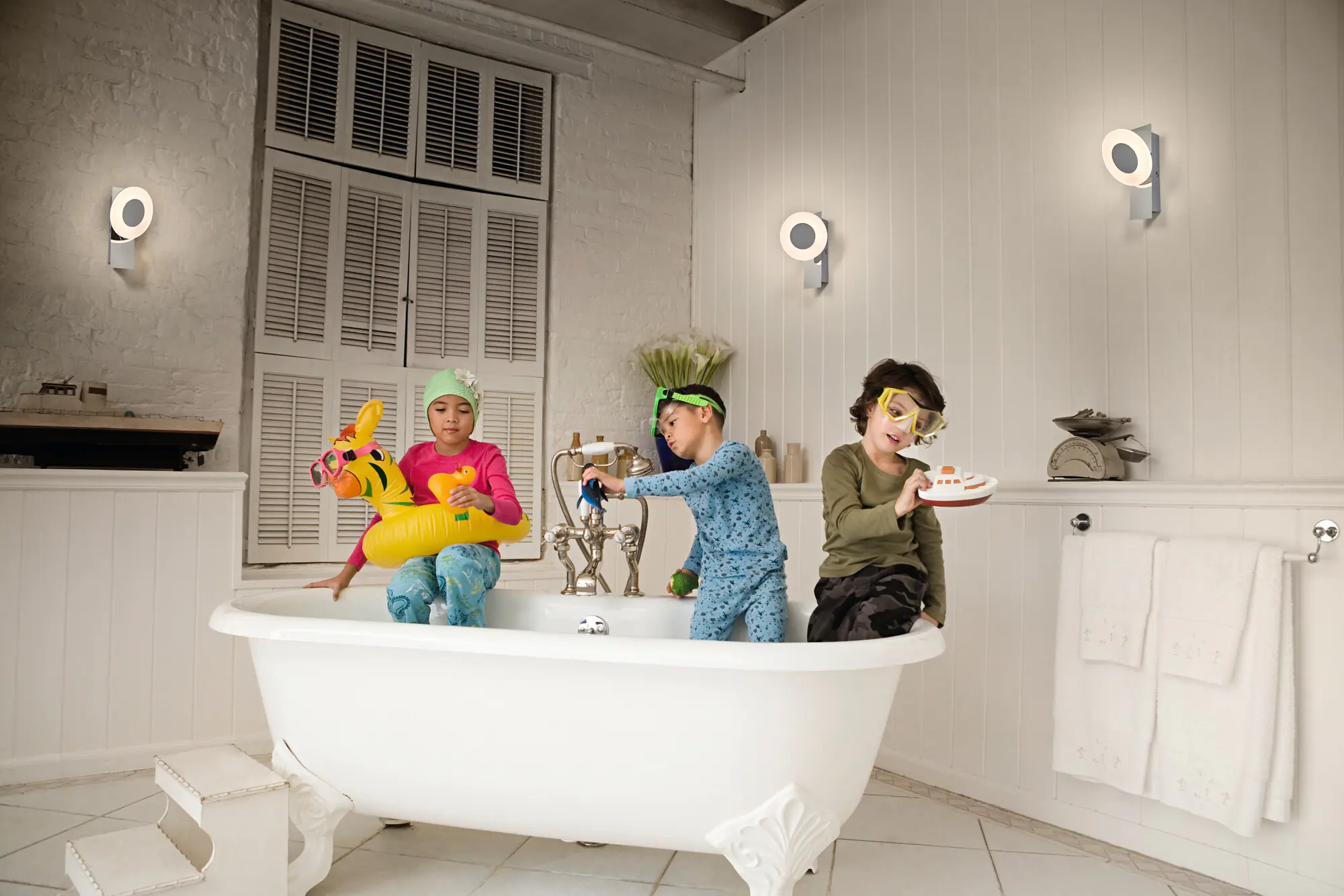 Ledvance Smart+ LED Badleuchte Orbis Wave silber Ø 20 cm 8 W dimmbar