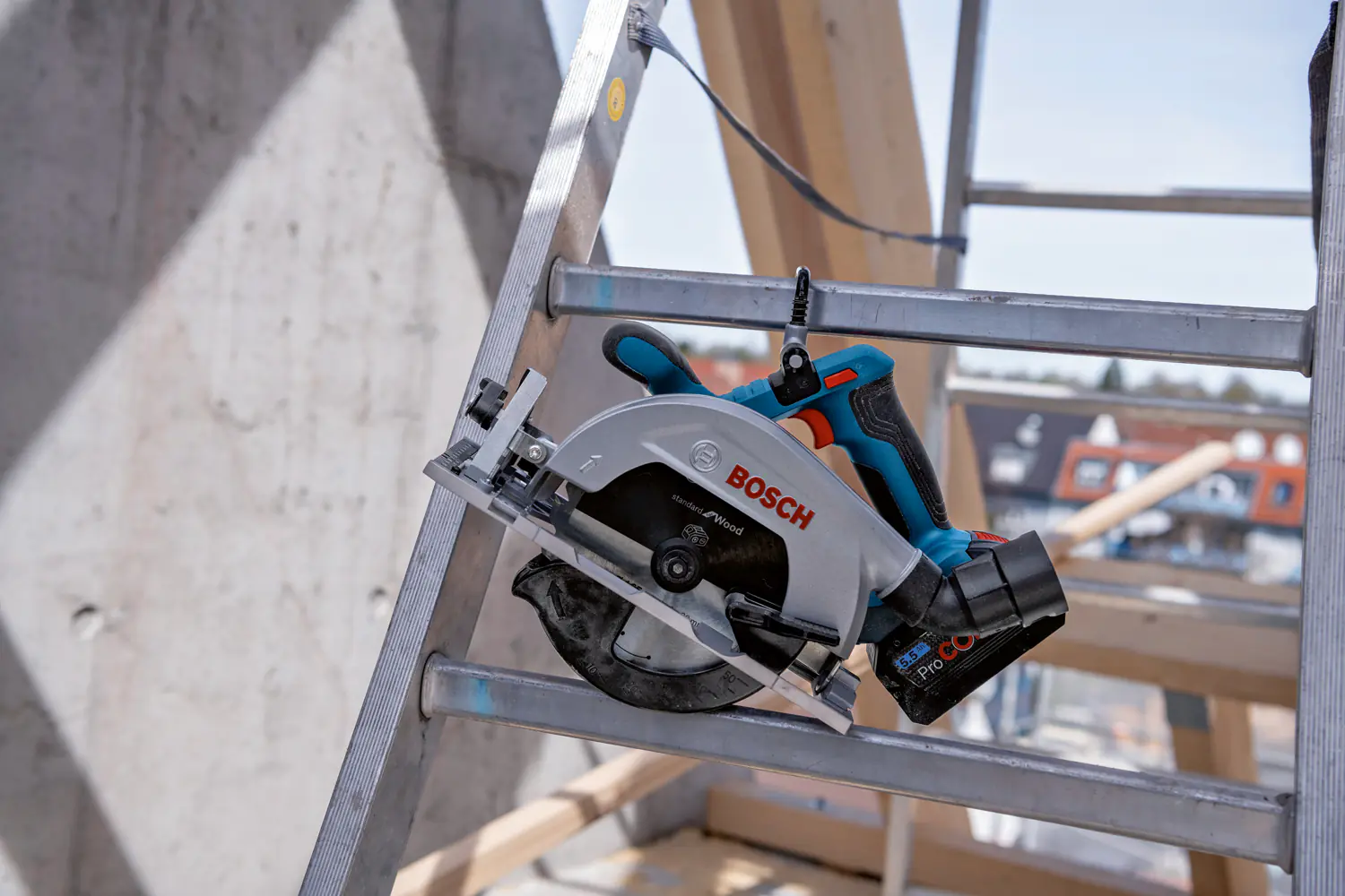 Bosch Professional Akku-Kreissäge GKS 18V-57 2L Solo Bosch Professional Akku-Kreissäge GKS 18V-57 2L Solo