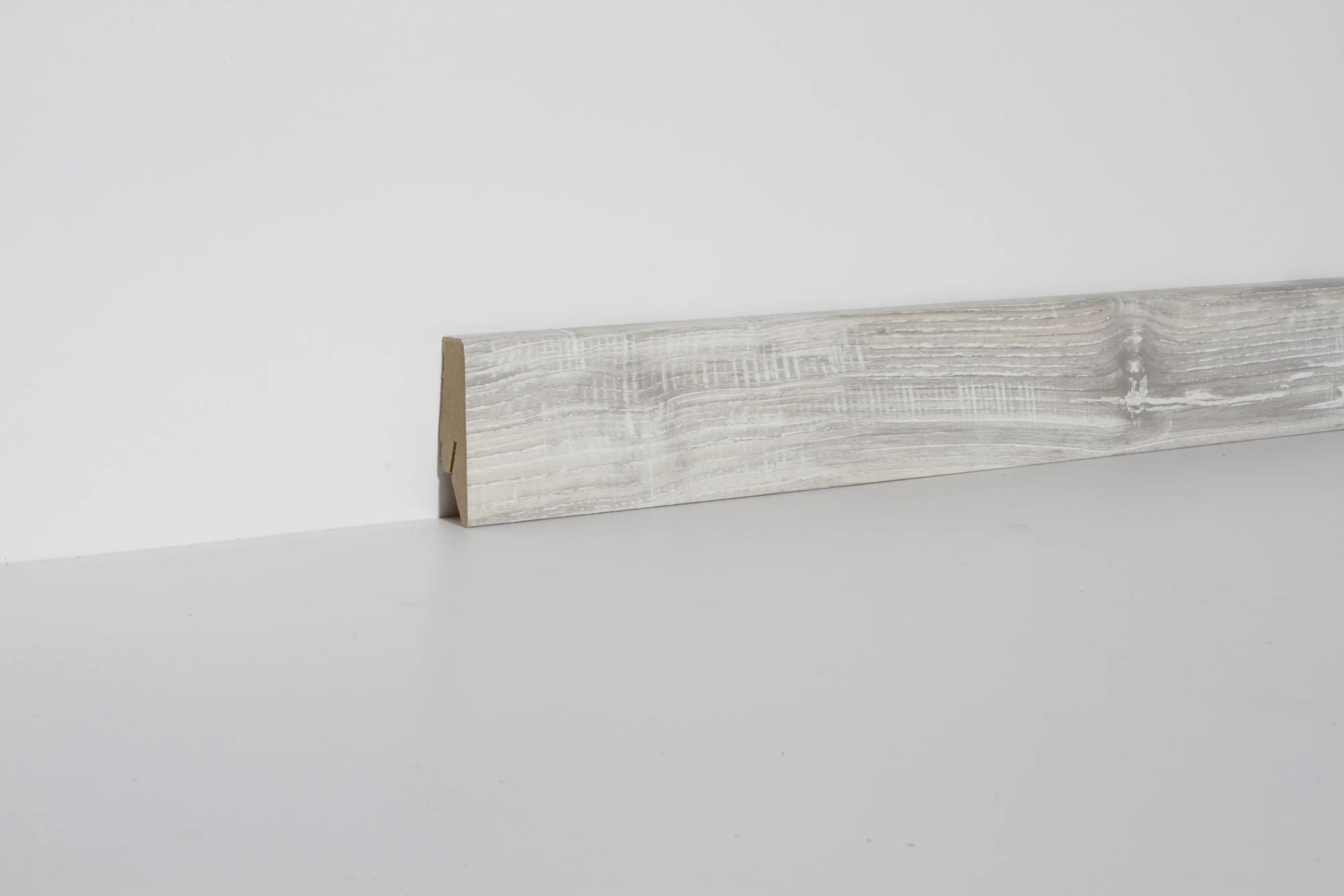 Classen Clip-Fußleiste 240 cm 58 x 19 mm Esche weiß