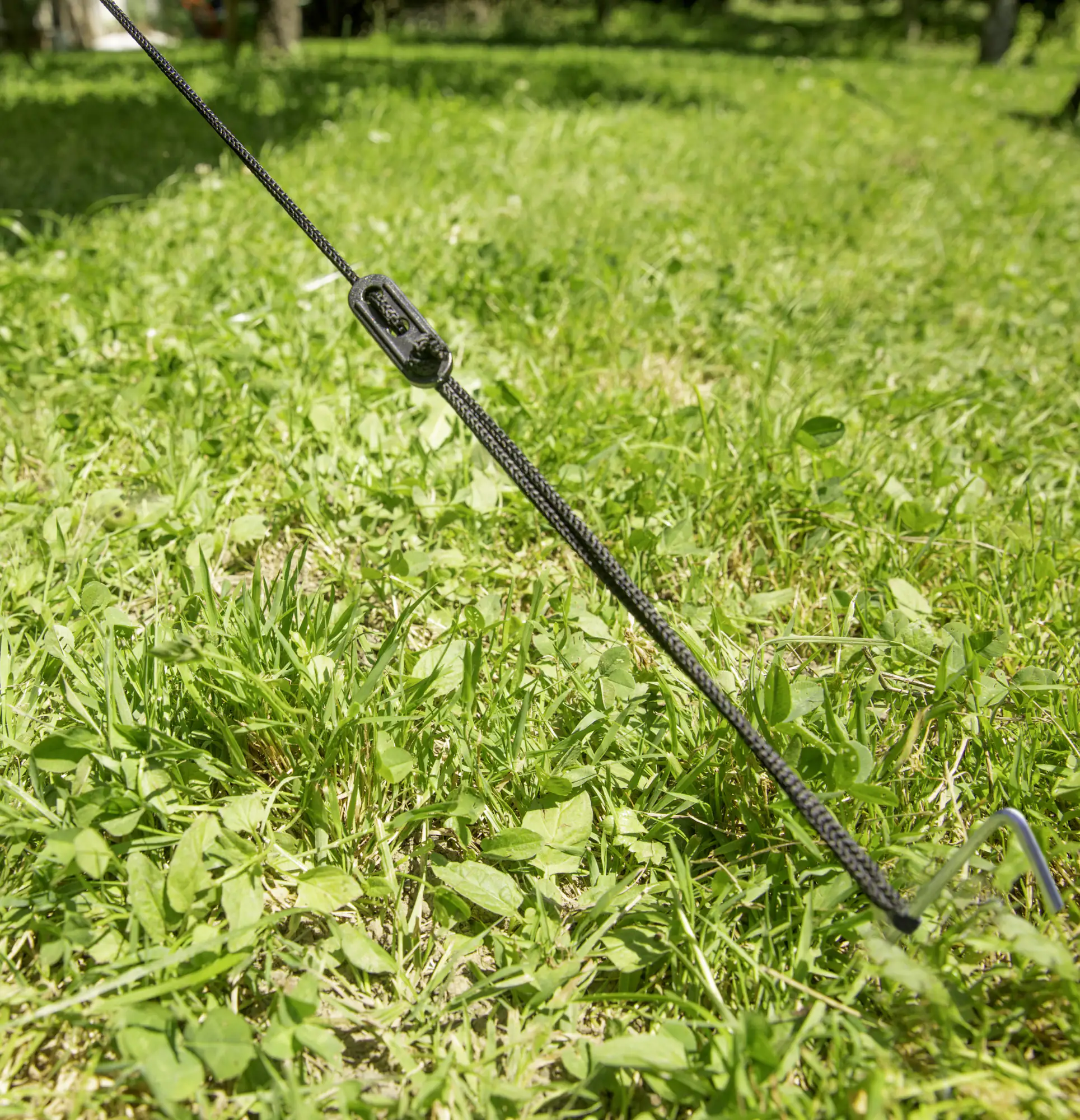 Windhager Befestigungsschnur variabel 6 x 2 m Schnüre + 12 Spanner schwarz