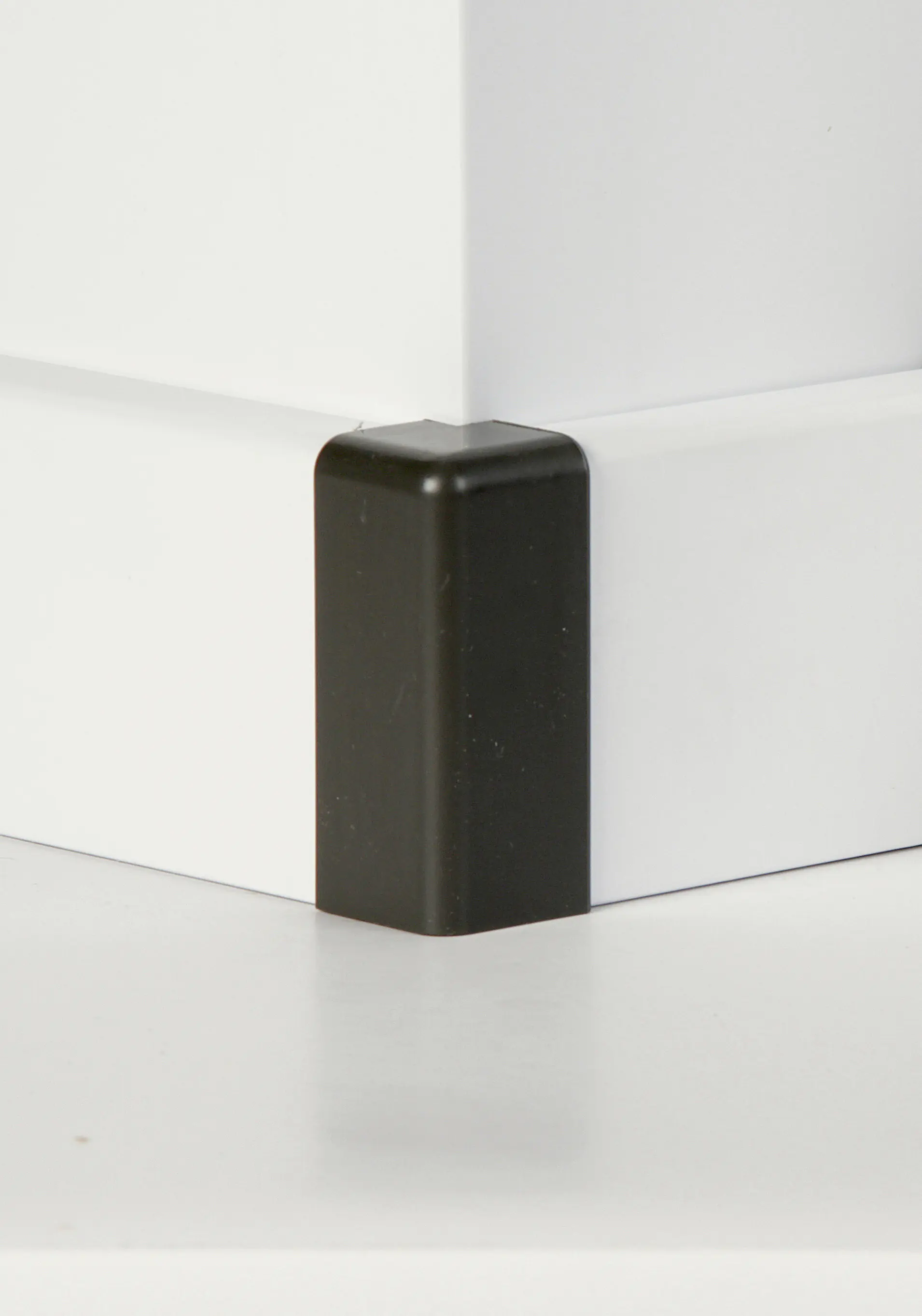 Classen Außenecke Plus Fliese graphit