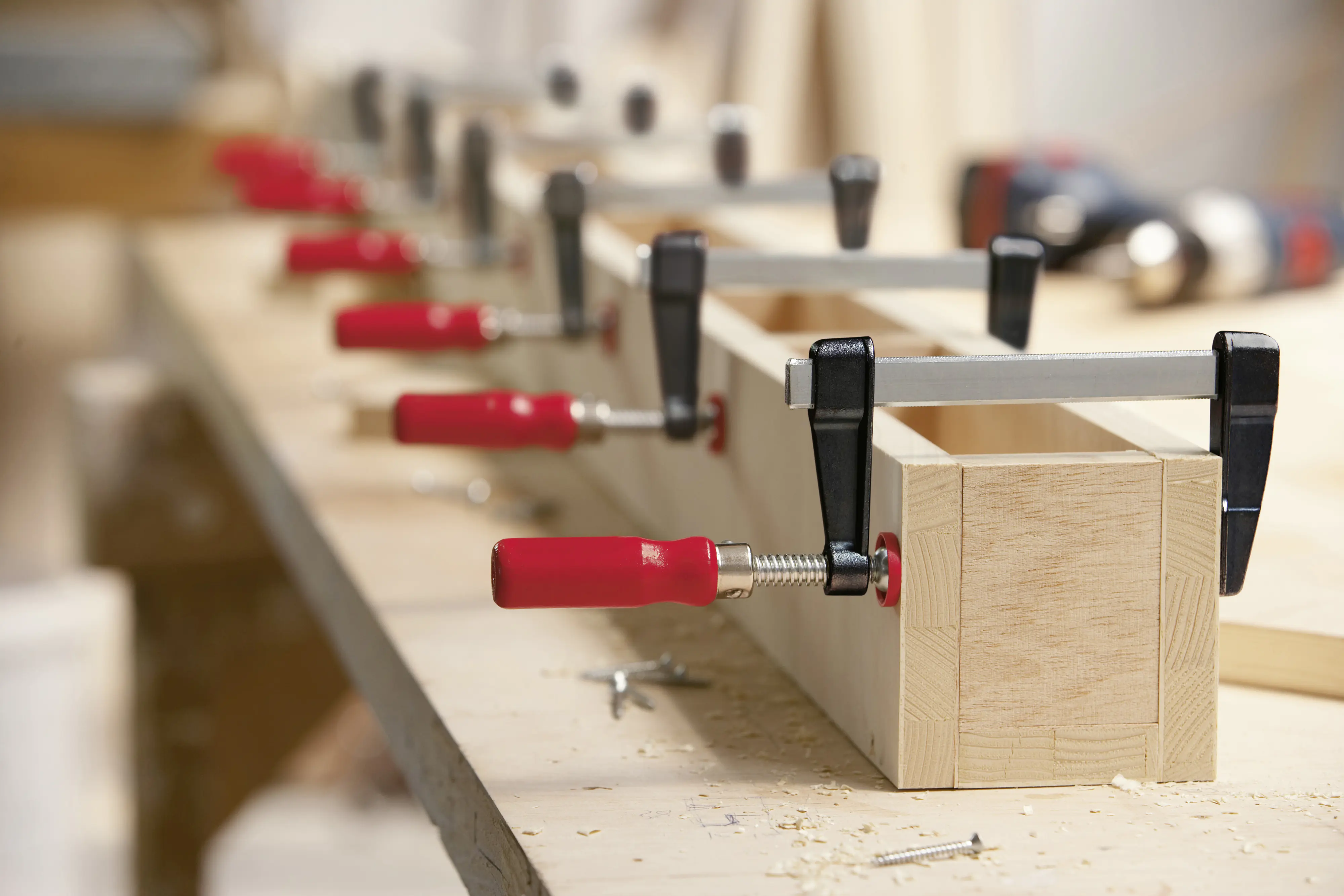 Bessey Druckguss-Zwinge Zink-Druckguss schwarz beschichtet Bessey Druckguss-Zwinge Zink-Druckguss schwarz beschichtet