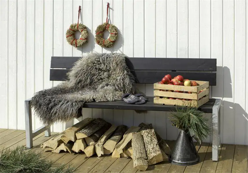 Plus Plankenbank 176 x 38 x 81 cm schwarz mit Rückenlehne