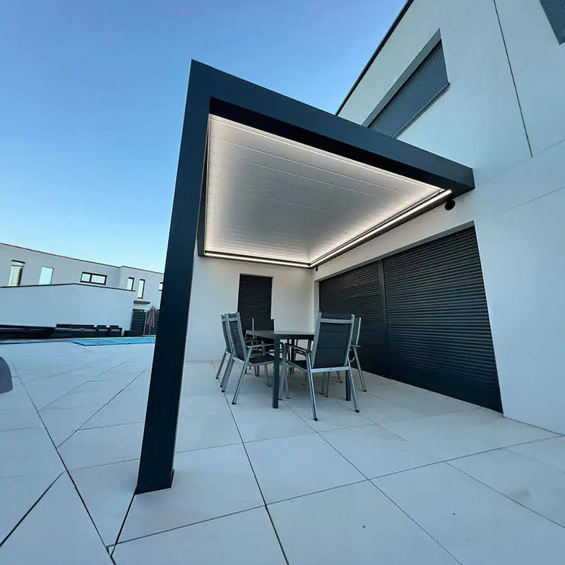 Lamellen Terrassenüberdachung 480 x 367,1 x 273 cm grau-weiß Lamellen Terrassenüberdachung 480 x 367,1 x 273 cm grau-weiß