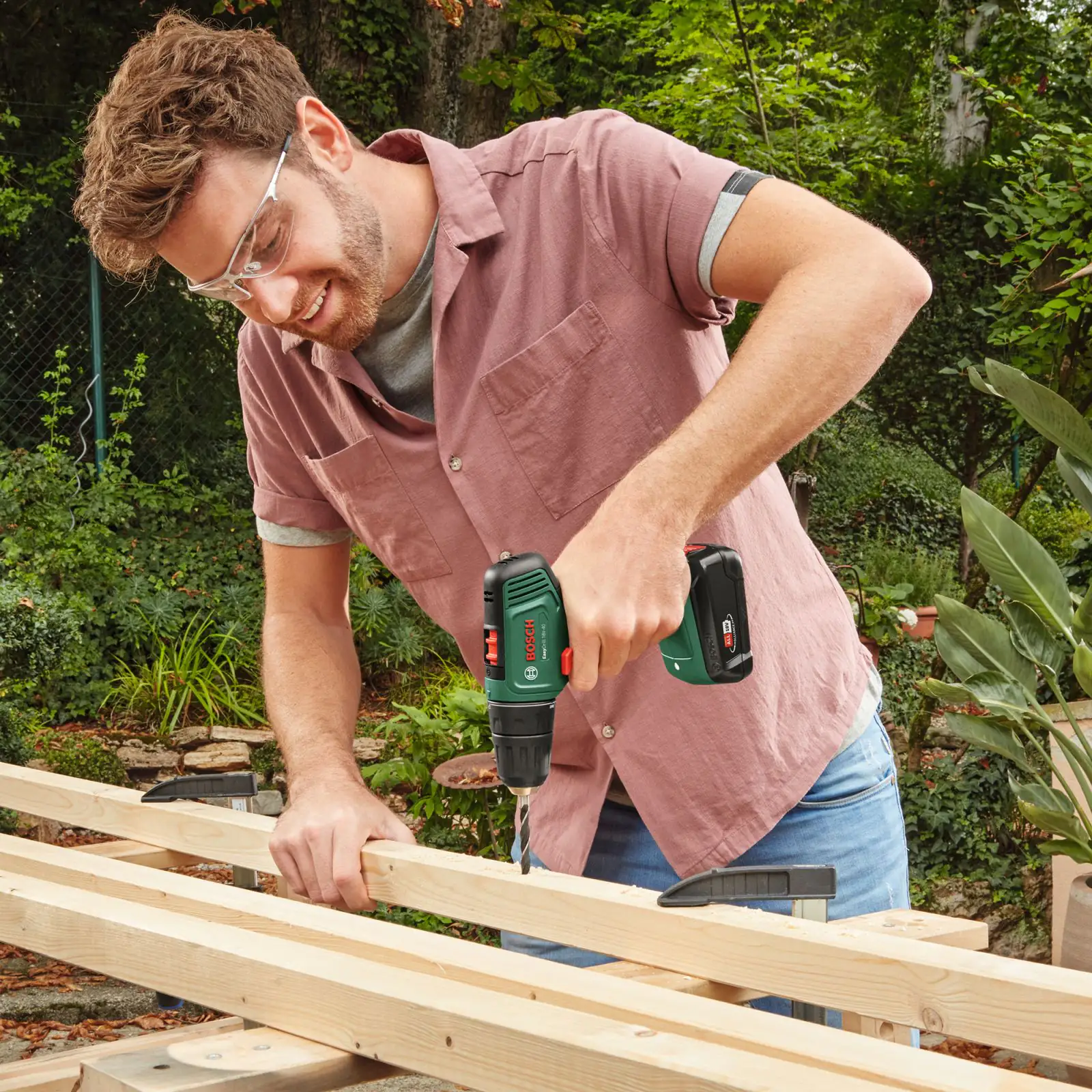 Bosch Akku-Bohrschrauber EasyDrill 18V-38 2,0 Ah mit Akku & Ladegerät Bosch Akku-Bohrschrauber EasyDrill 18V-38 2,0 Ah mit Akku & Ladegerät