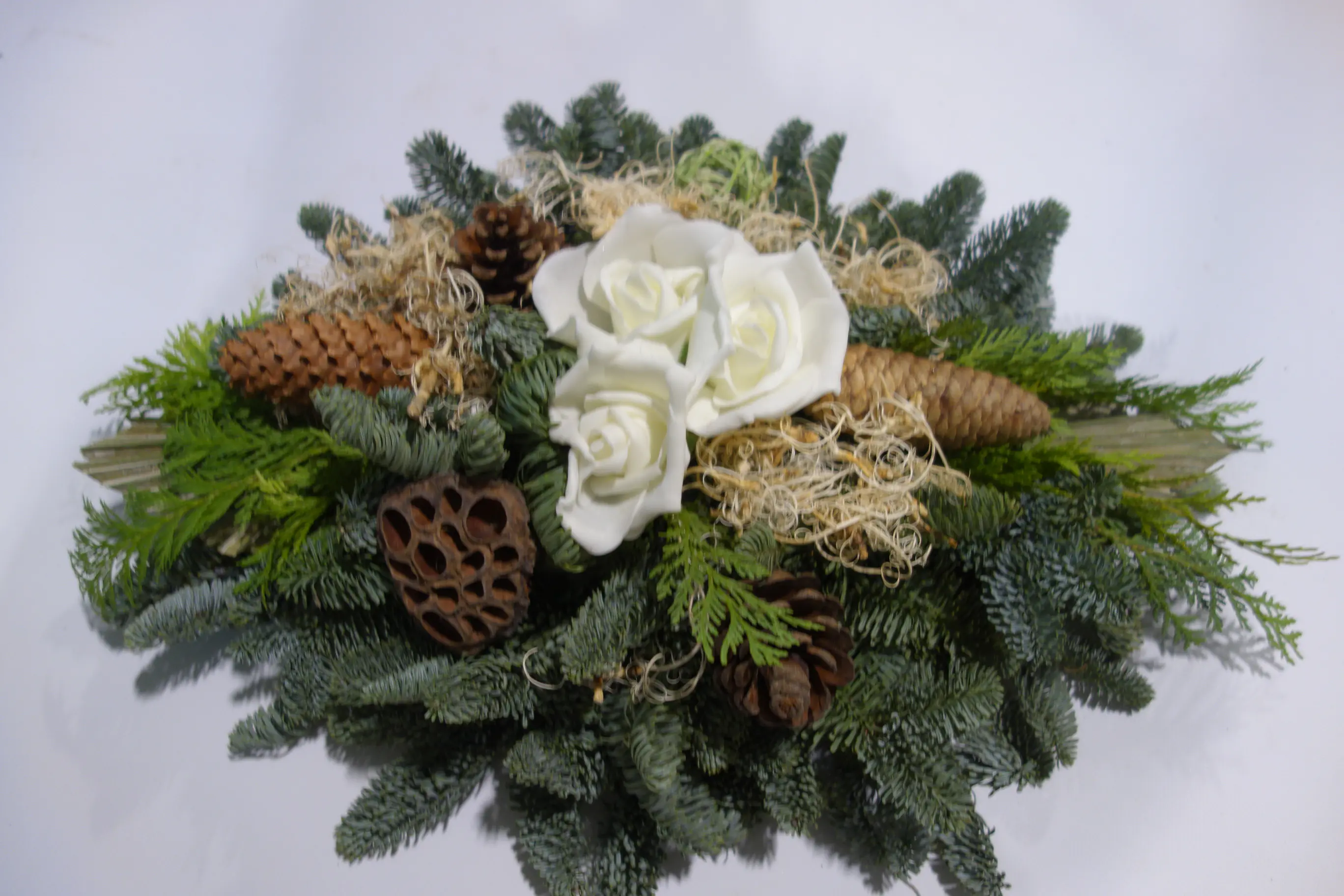 Gesteck Rose flach oval grün frosted