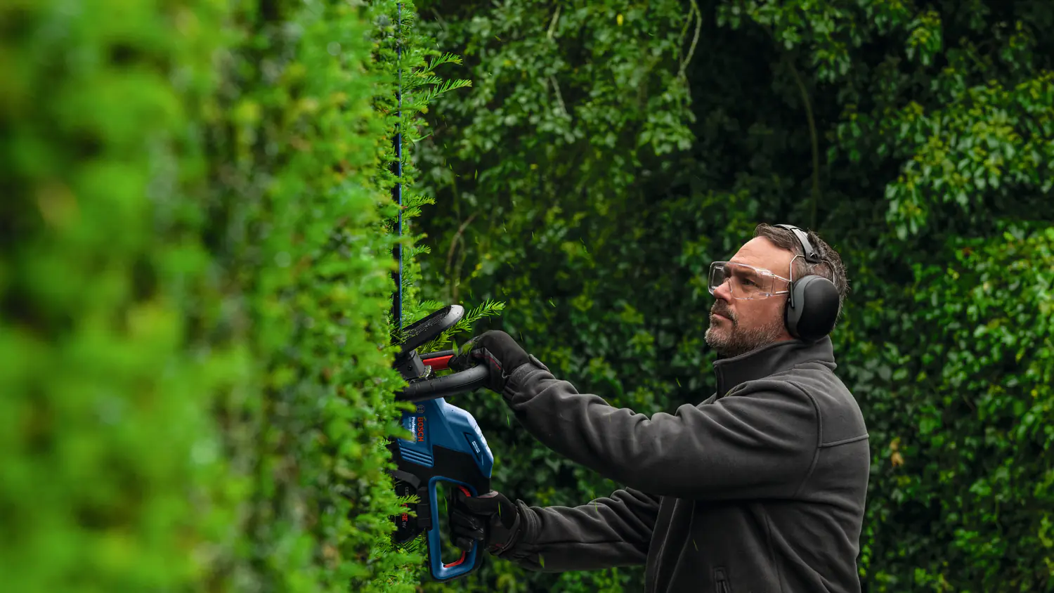 Bosch Professional Akku-Heckenschere GHE 18V-60 (II) Solo