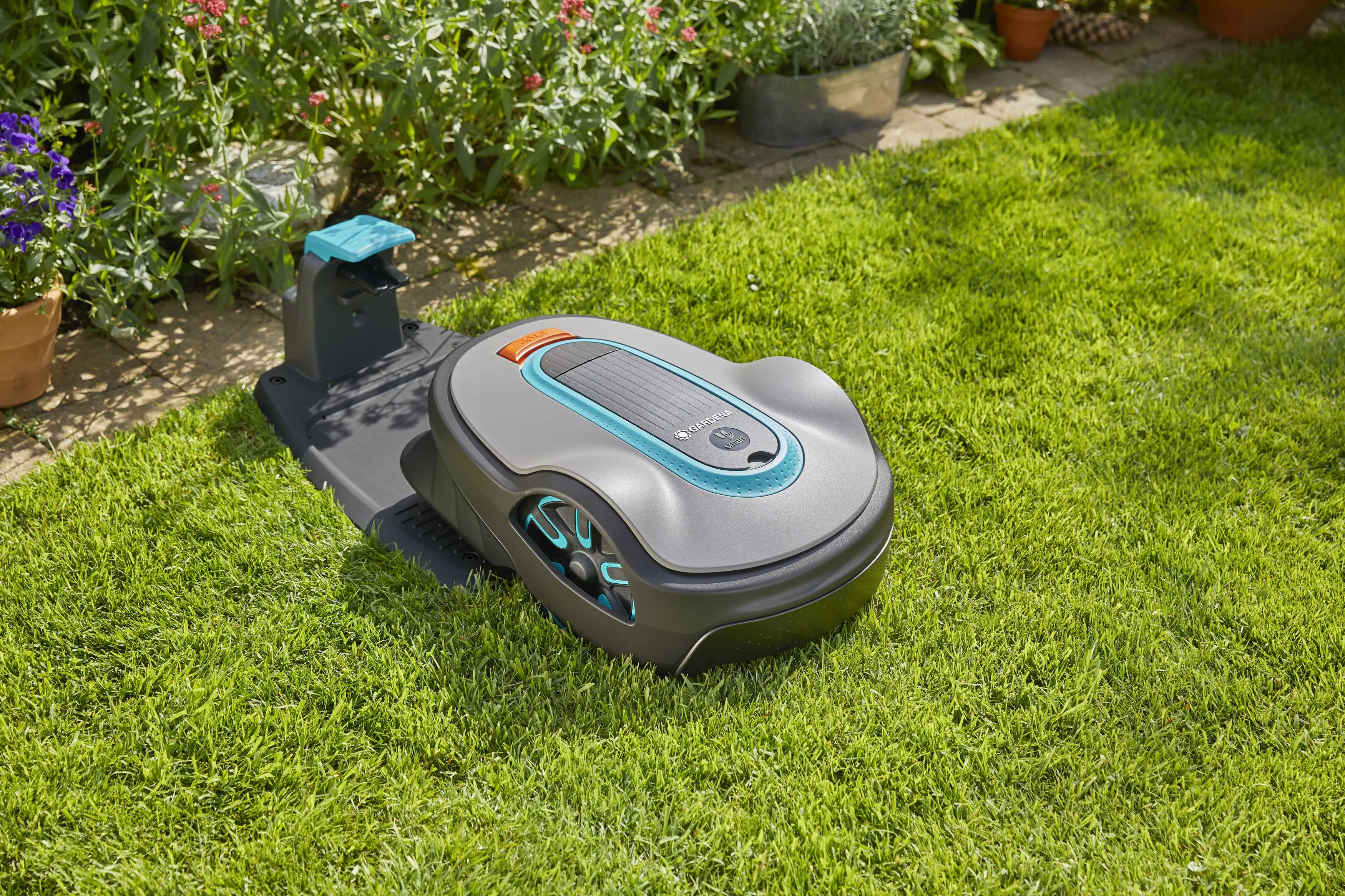 Gardena Mähroboter smart SILENO life 1.000 m² Set mit smart Gateway