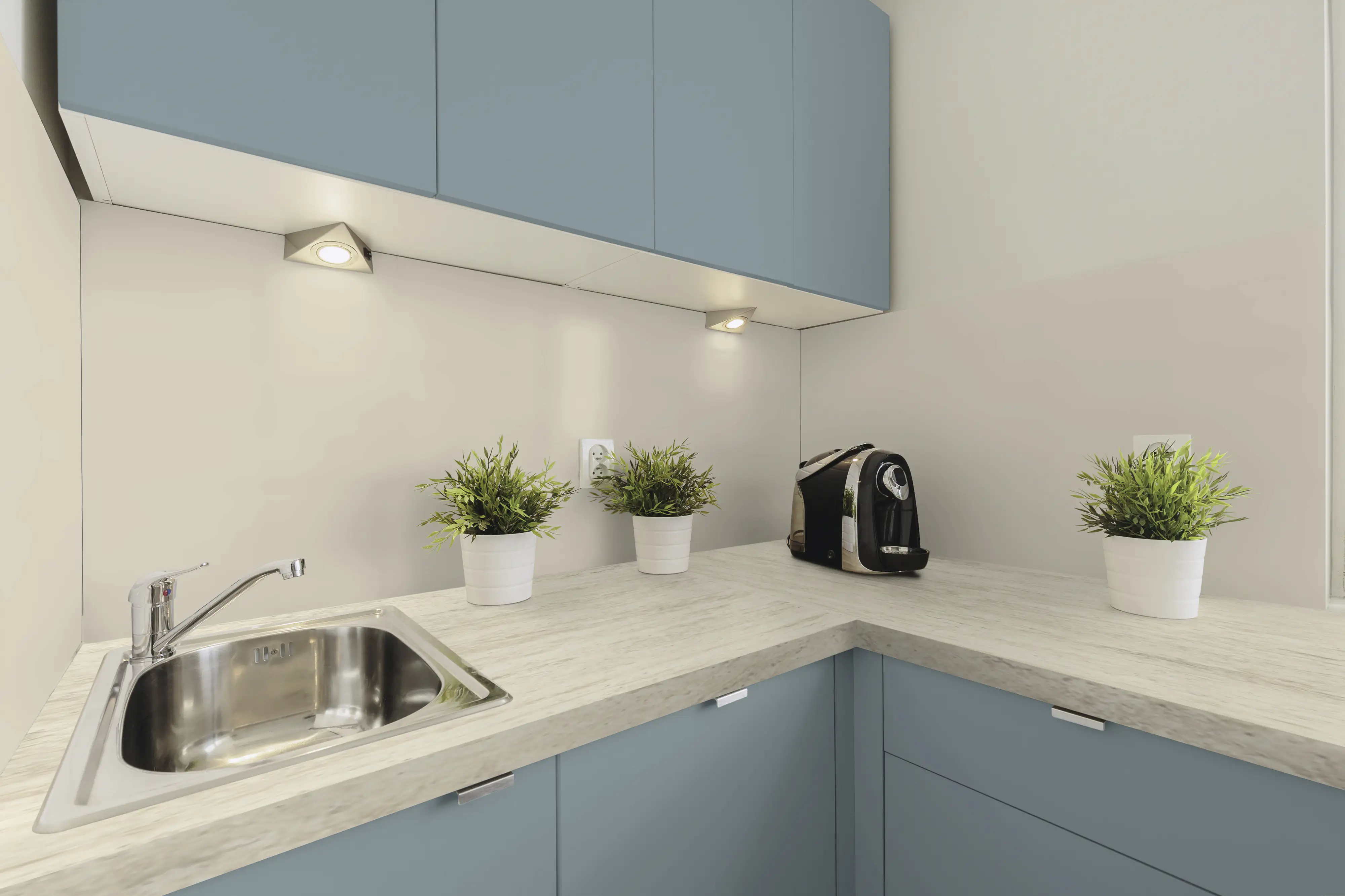 Nischenrückwand Mocca 410 cm, 640 x 15 mm