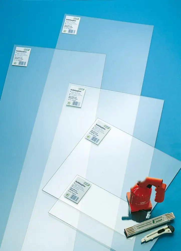Gutta Hobbyglas glatt 50 x 50 x 0,2 cm klar Gutta Hobbyglas glatt 50 x 50 x 0,2 cm klar