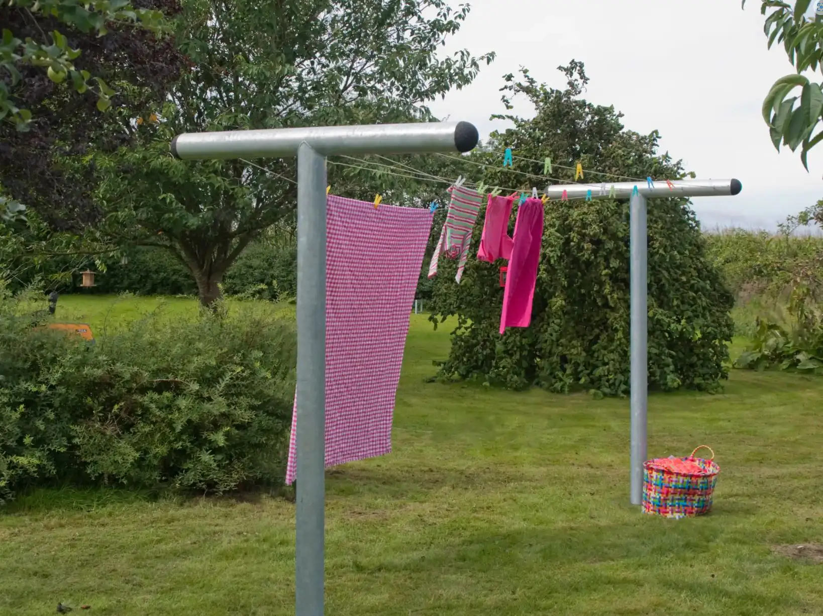 Plus PIPE Trockengestelle 130x520 cm Feuerverzinkter Stahl