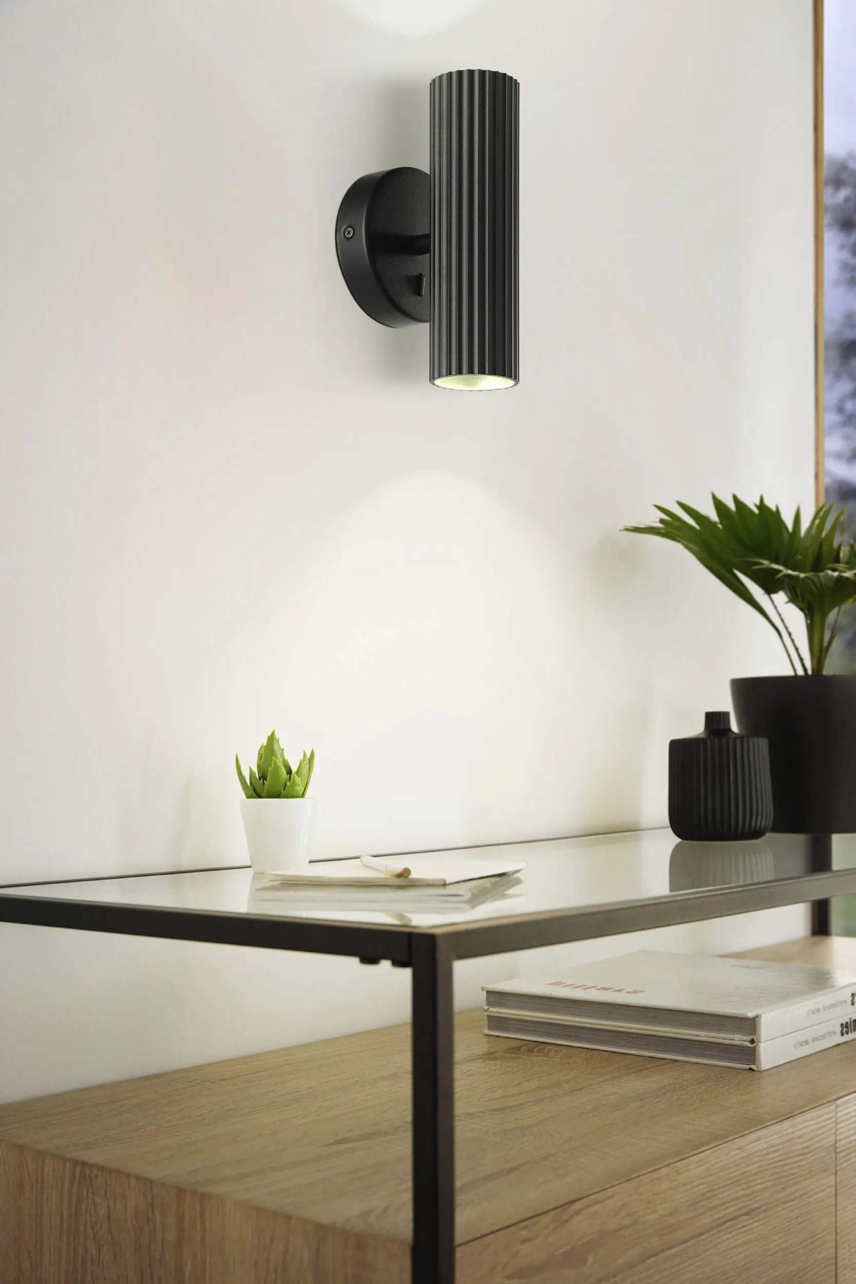 Eglo Wandleuchte Portillo schwarz 20 x 11 cm