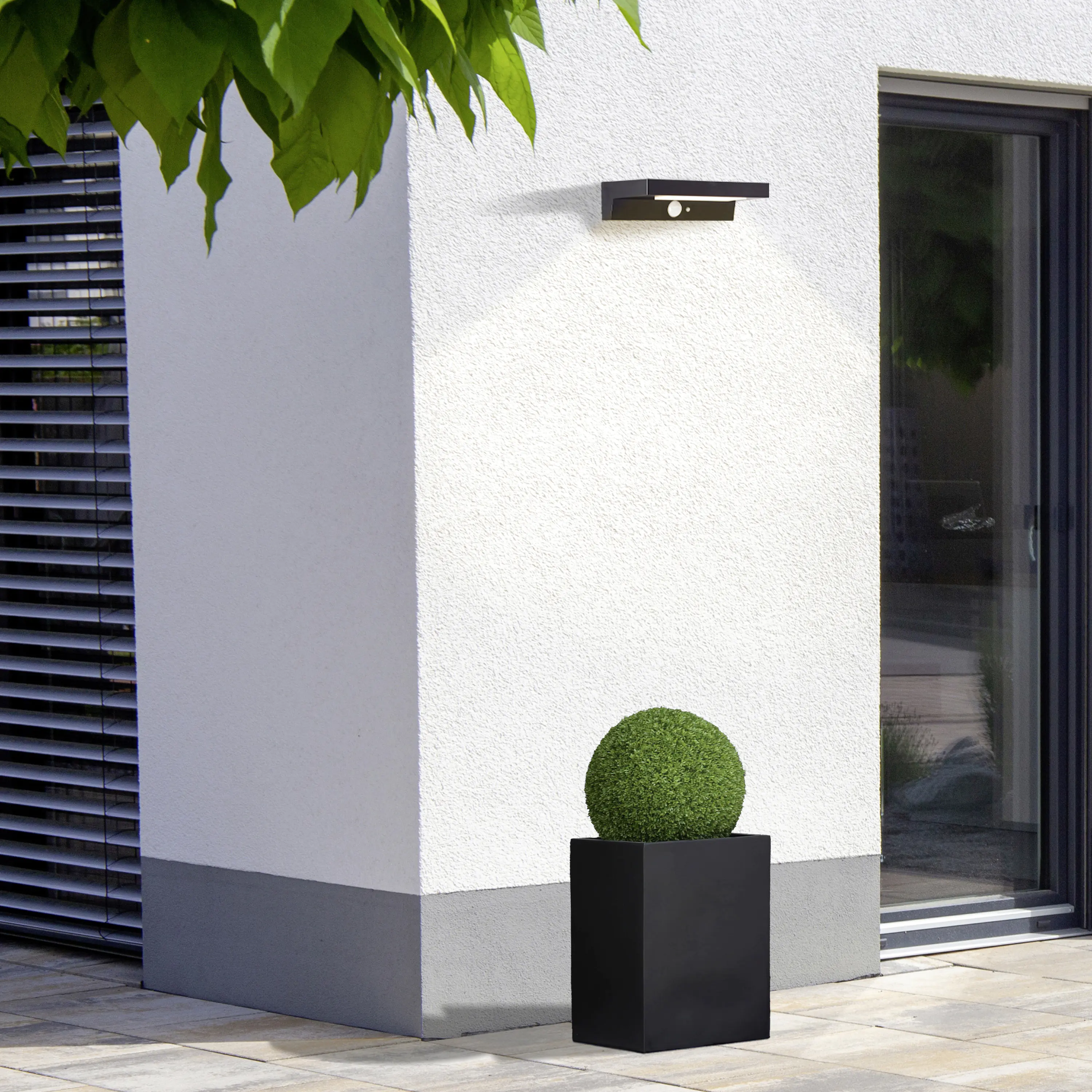 Brilliant Solar-Außenwandleuchte Barker 3W neutralweiß Bewegungsmelder Brilliant Solar-Außenwandleuchte Barker 3W neutralweiß Bewegungsmelder